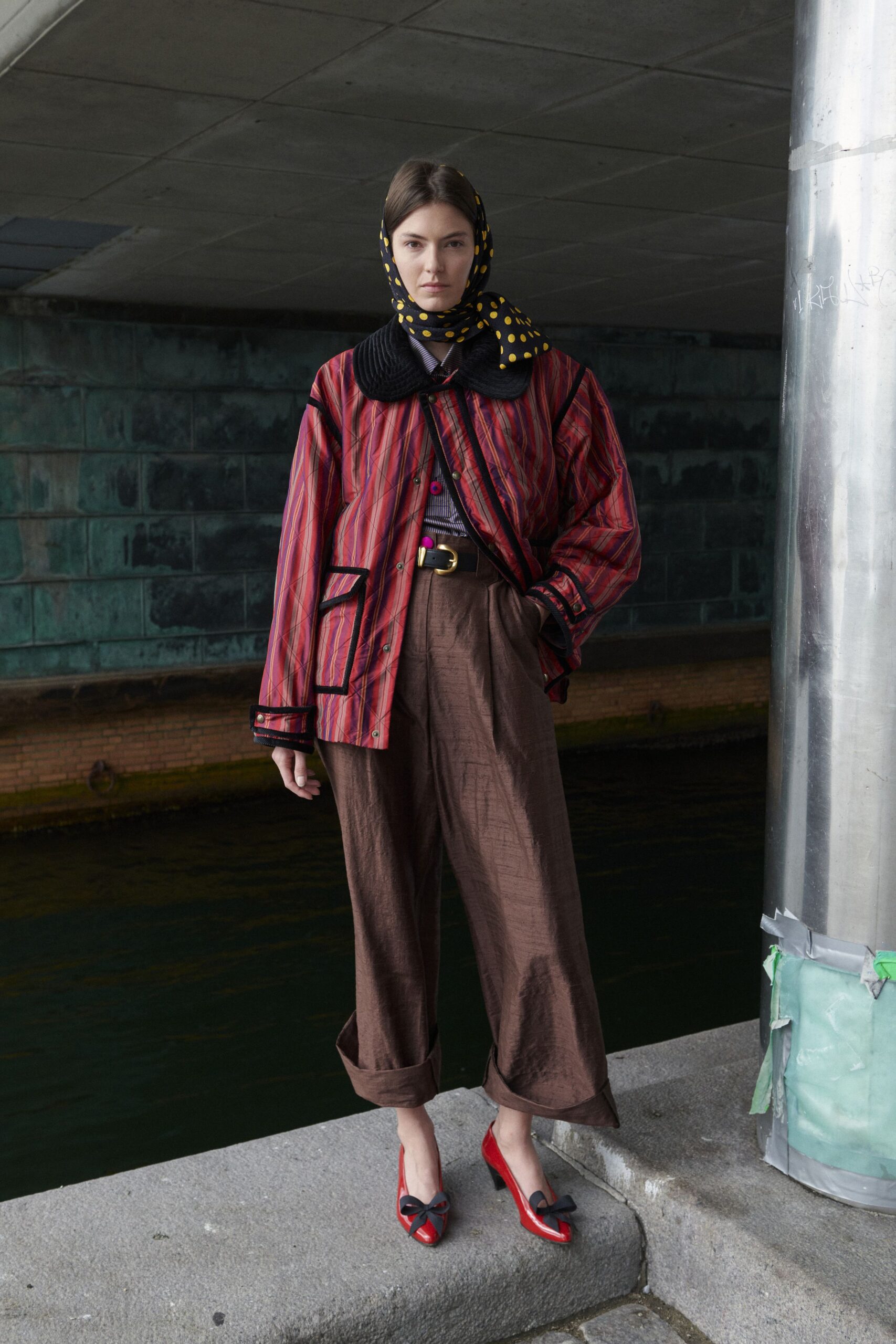 brown silk high-waisted wide-leg pleated shiny cropped pants