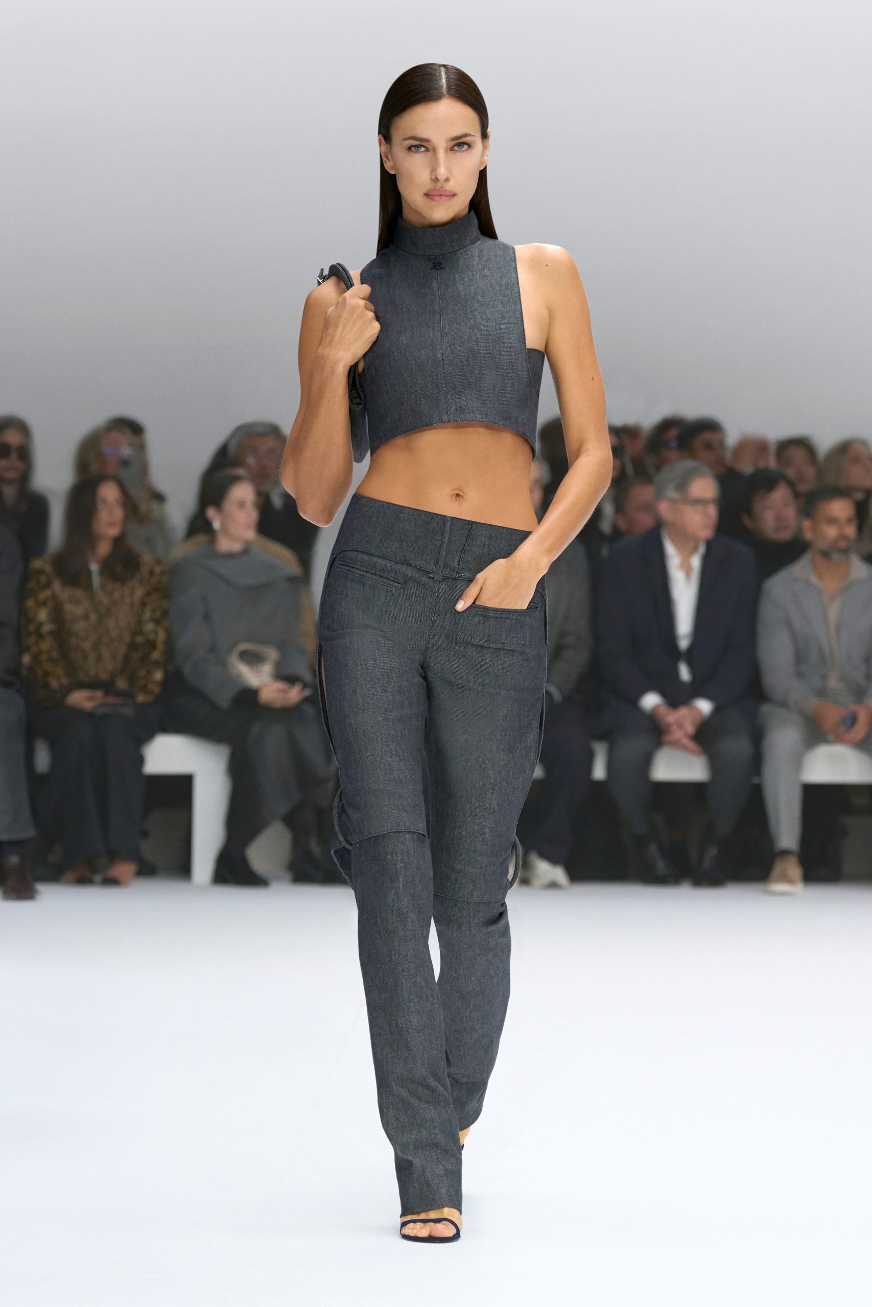 Courrèges S/S 25 Look 31