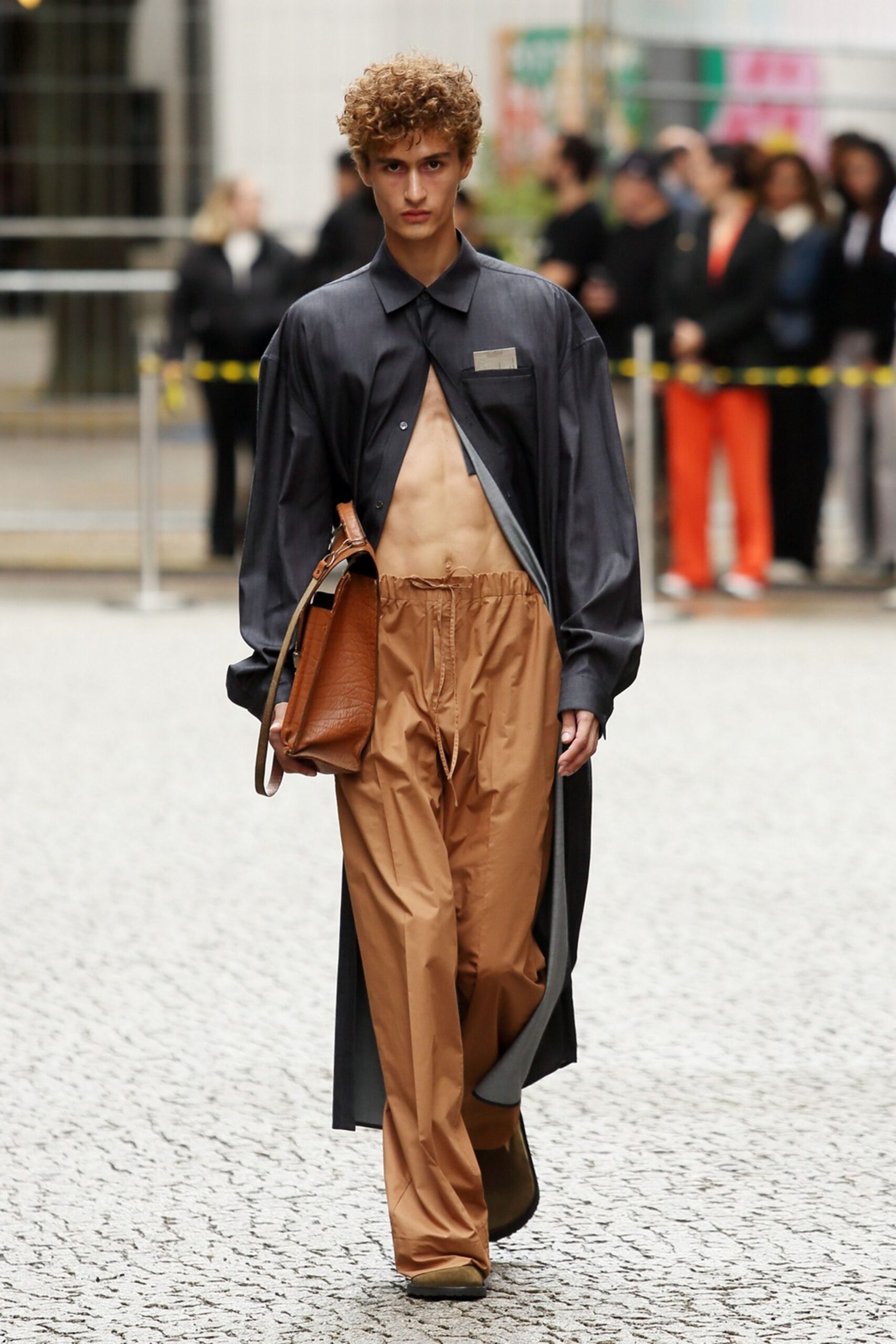 black shirt brown pants