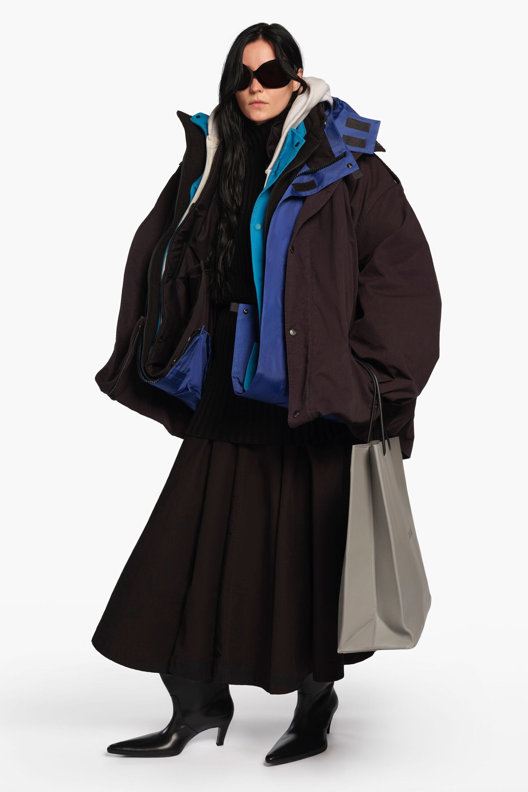 brown cotton long-sleeve hooded oversized zippered buttoned jacket