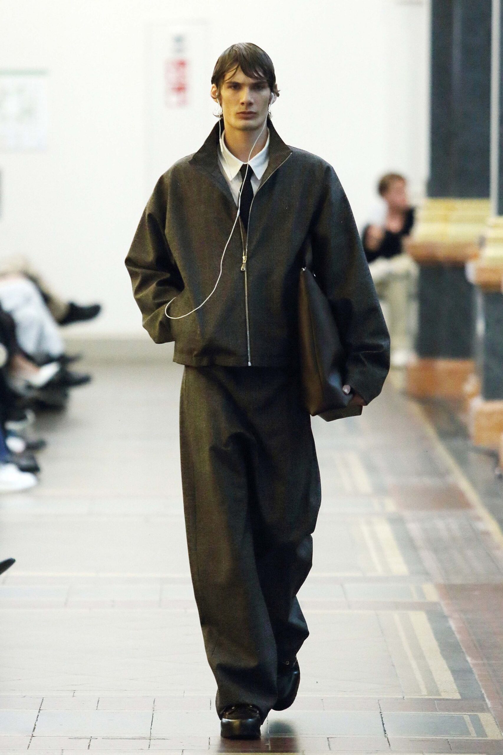 gray wool long-sleeve collared relaxed zippered jacket