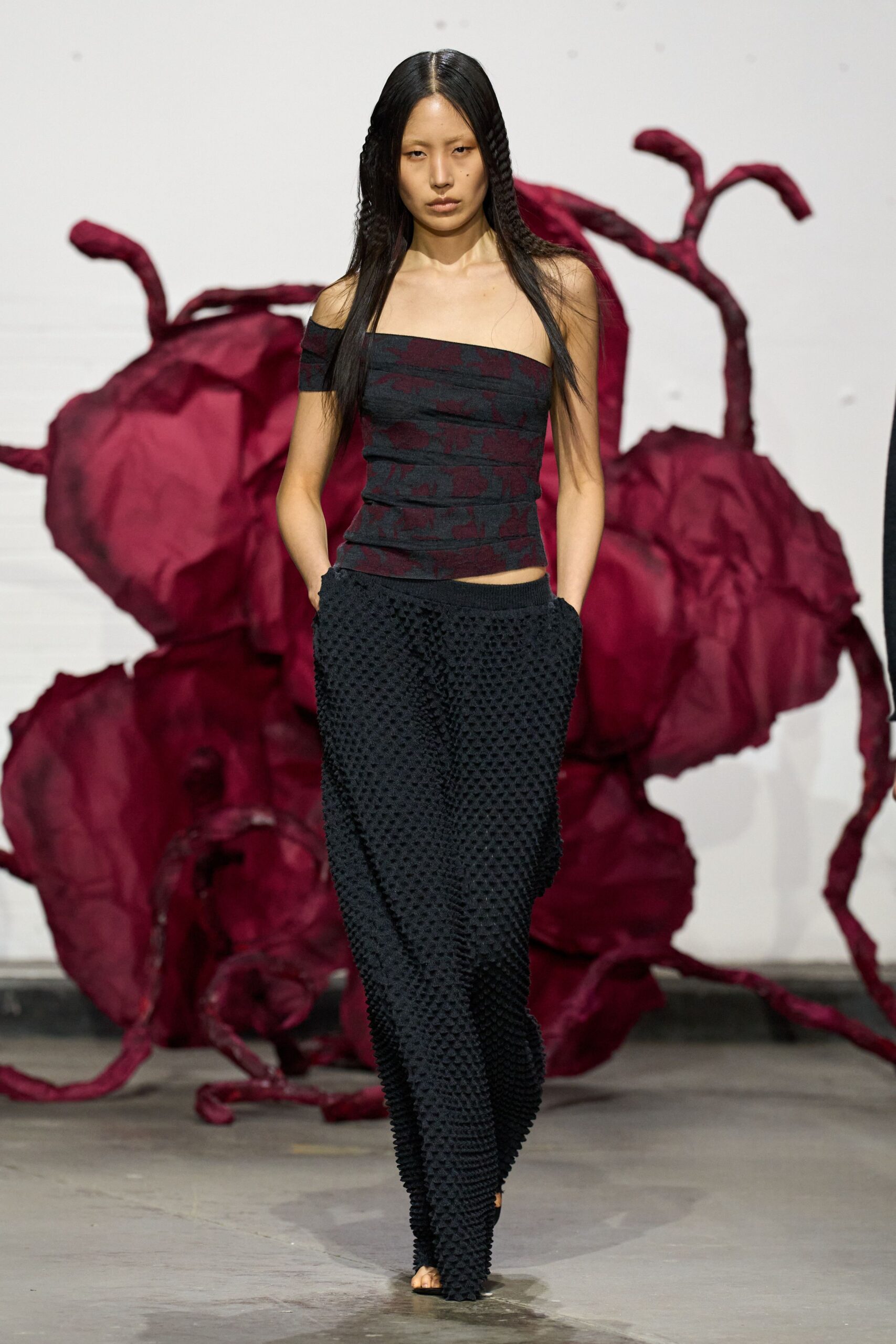 black cotton relaxed textured pants