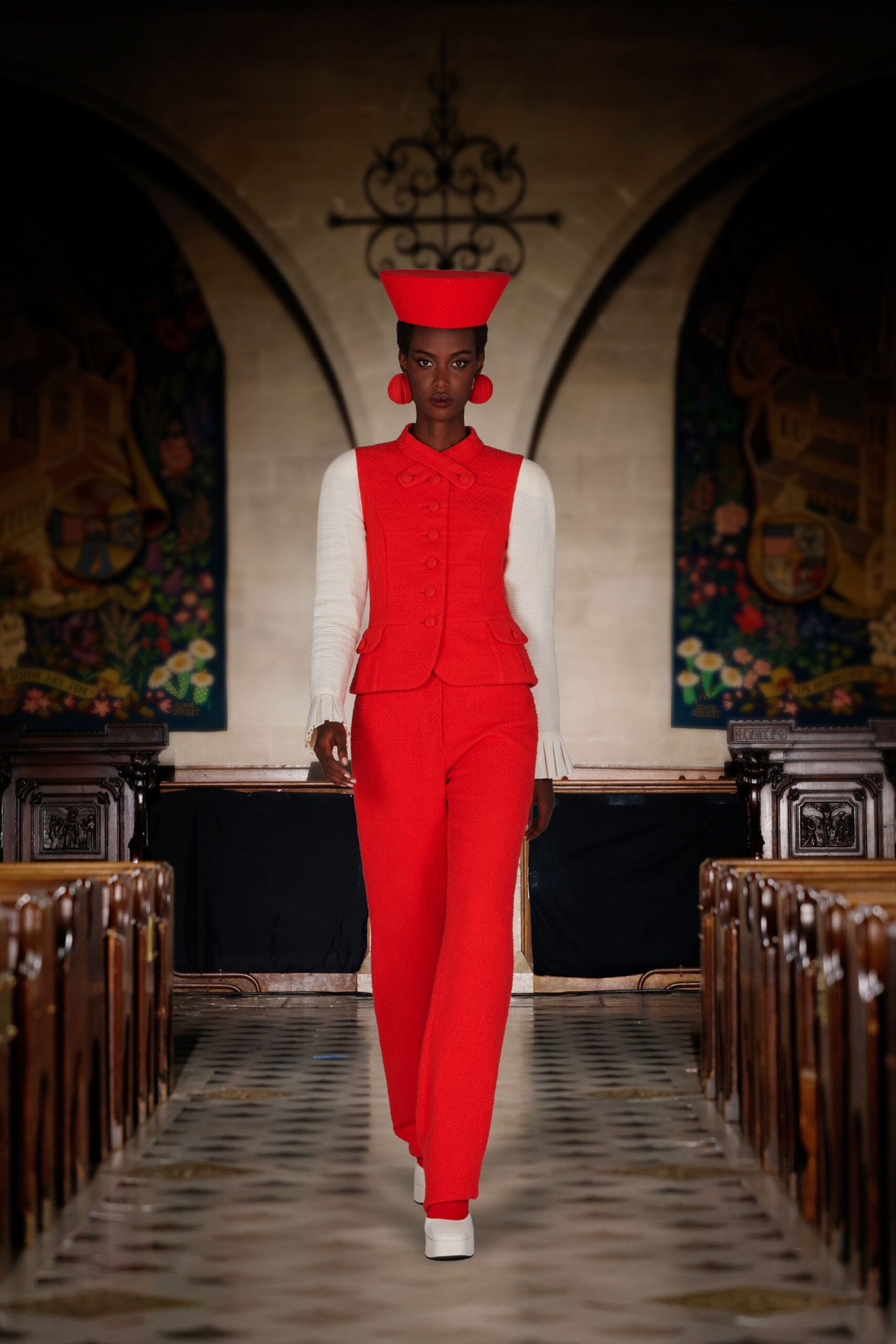 red wool long-sleeve collared fitted buttoned suit