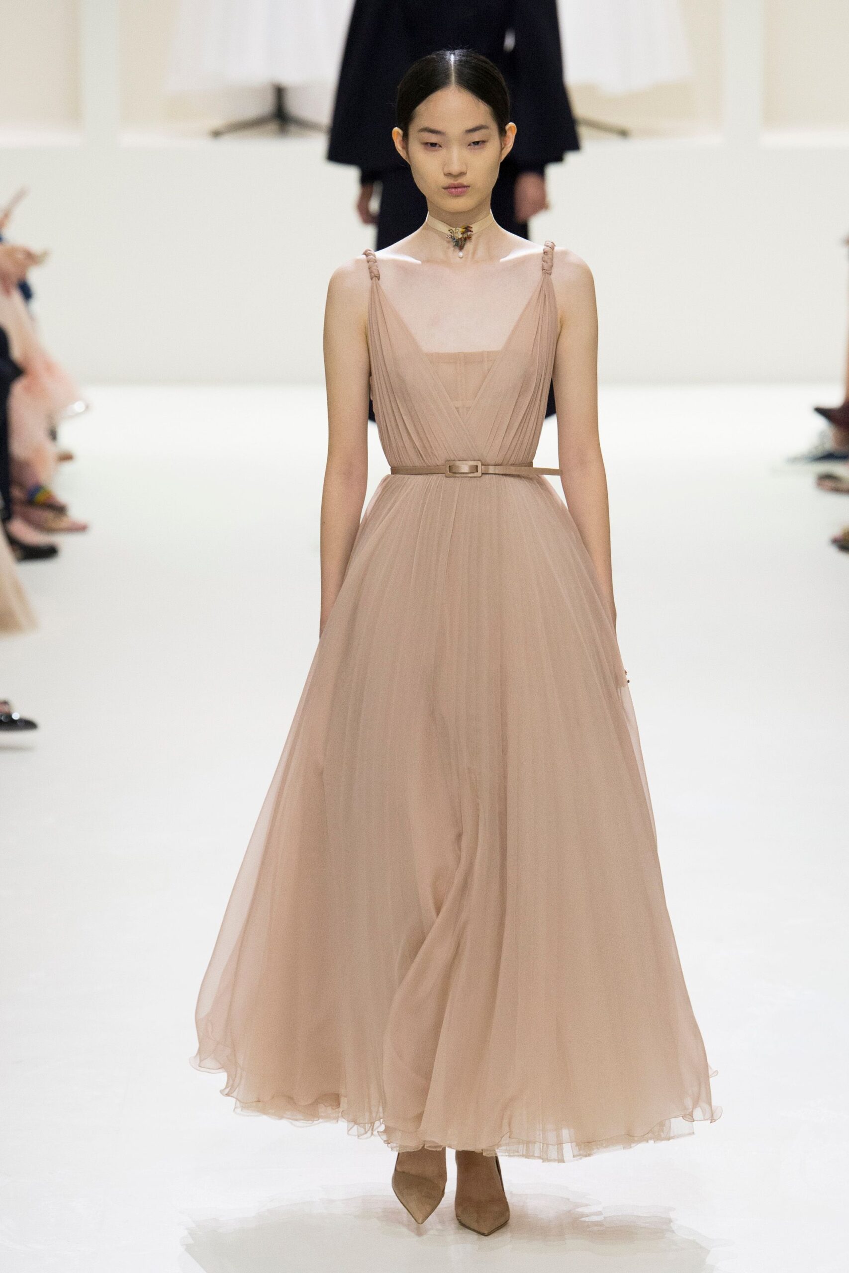 Christian Dior F/W 18 Couture Look 273