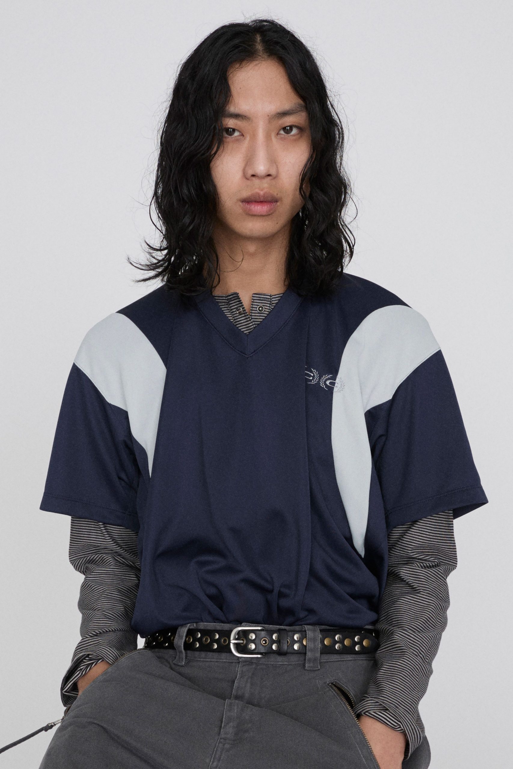 navy color-blocked t-shirt with gray shirt