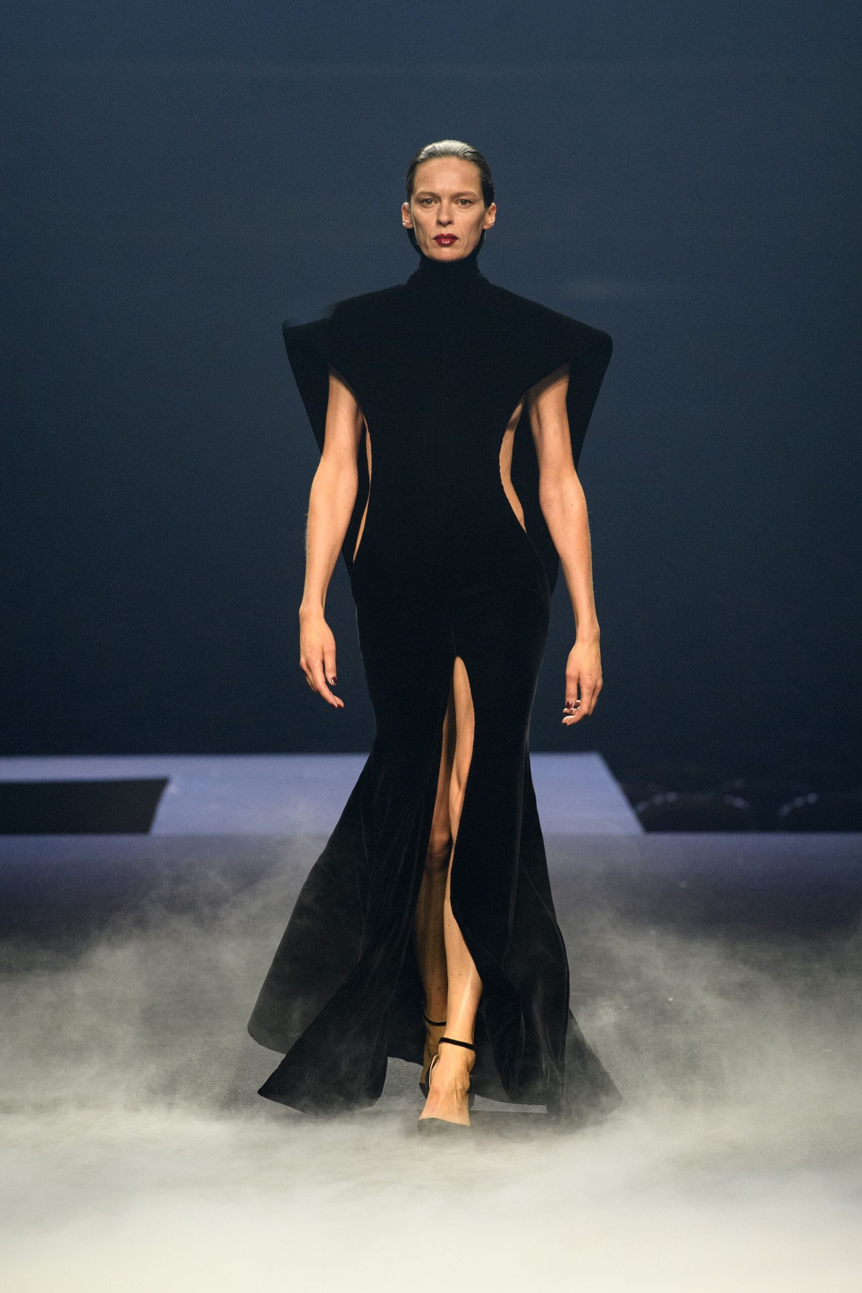 Ashi Studio F/W 23 Couture Look 180