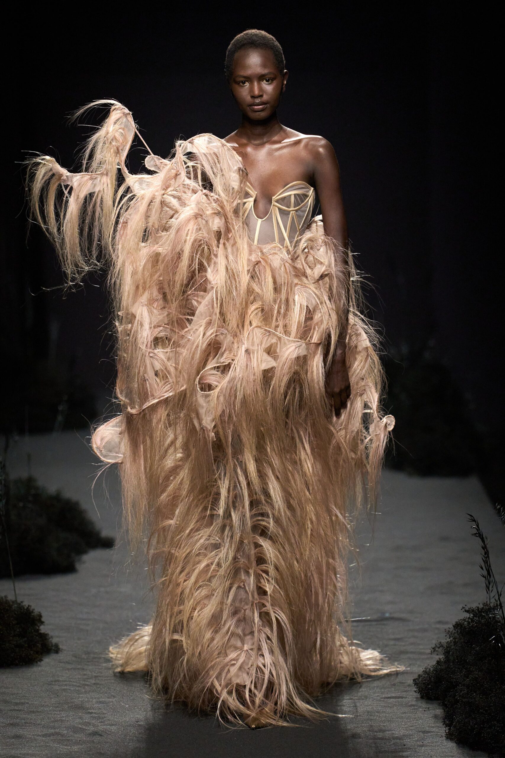 Ashi Studio F/W 24 Couture Look 141