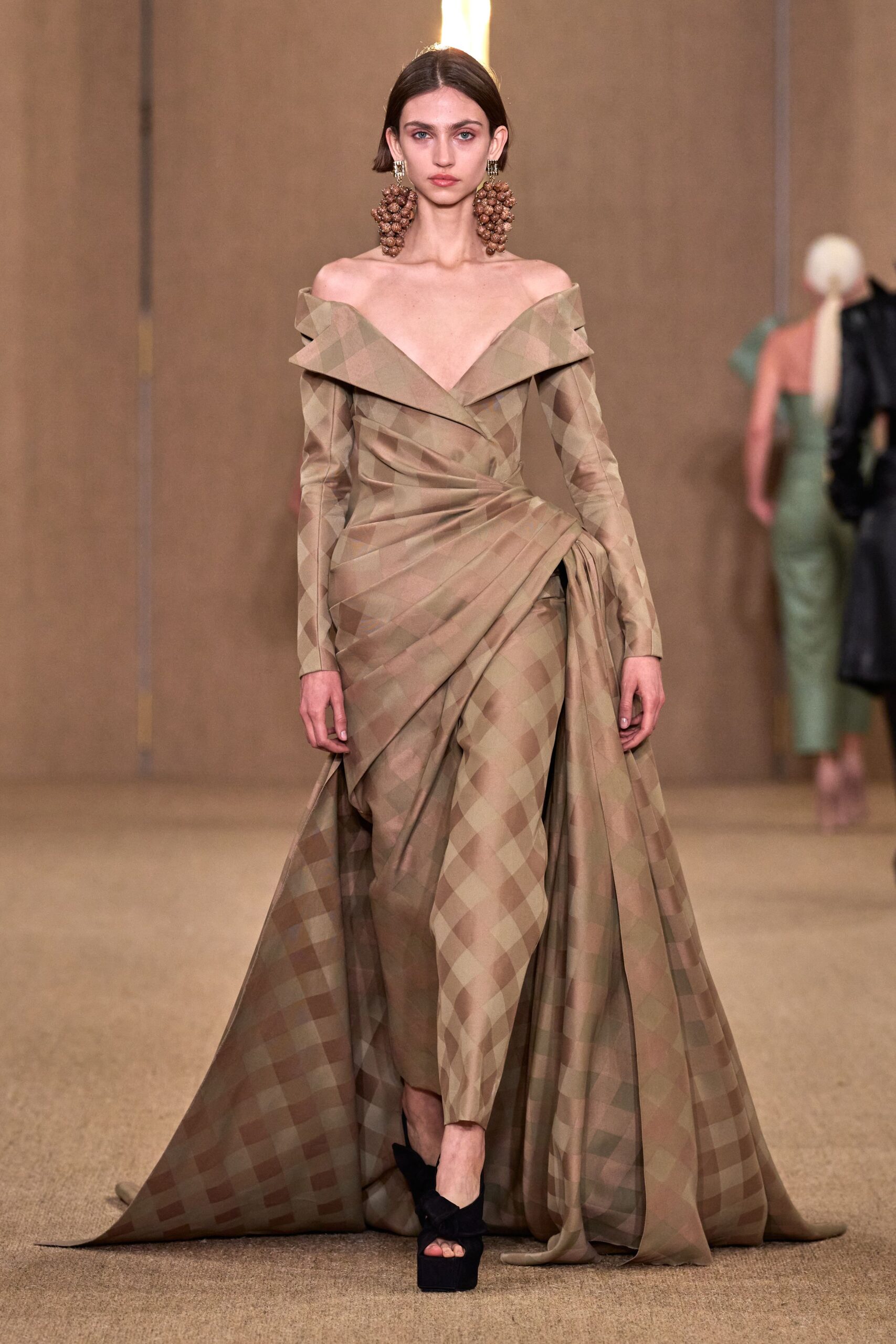 Balmain F/W 24 Look 196