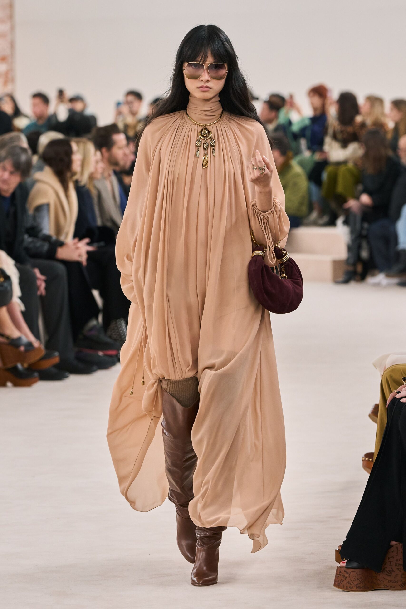 Chloé F/W 24 Look 228