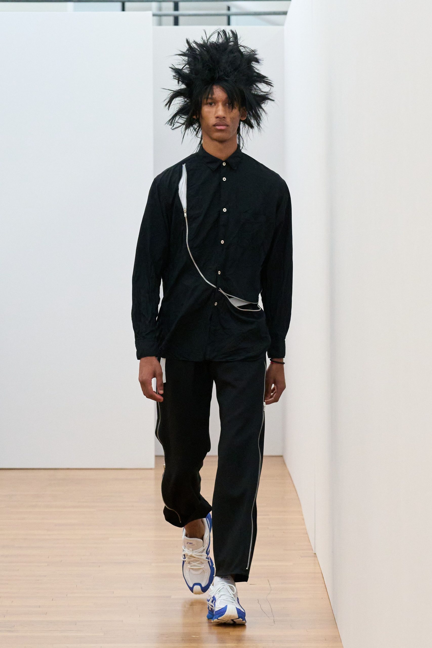 black relaxed shirt and pants