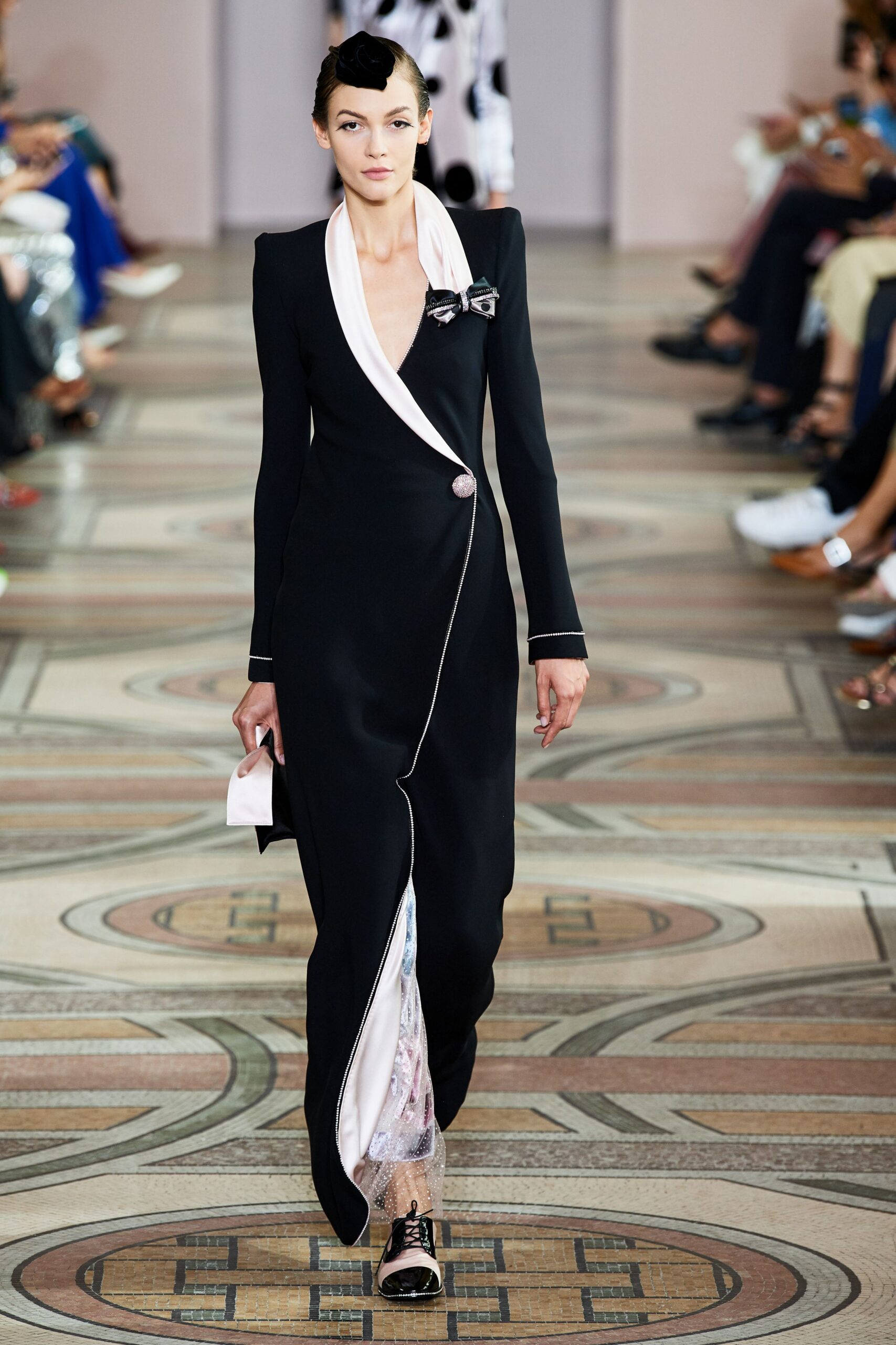 Armani Privé F/W 19 Couture Look 301