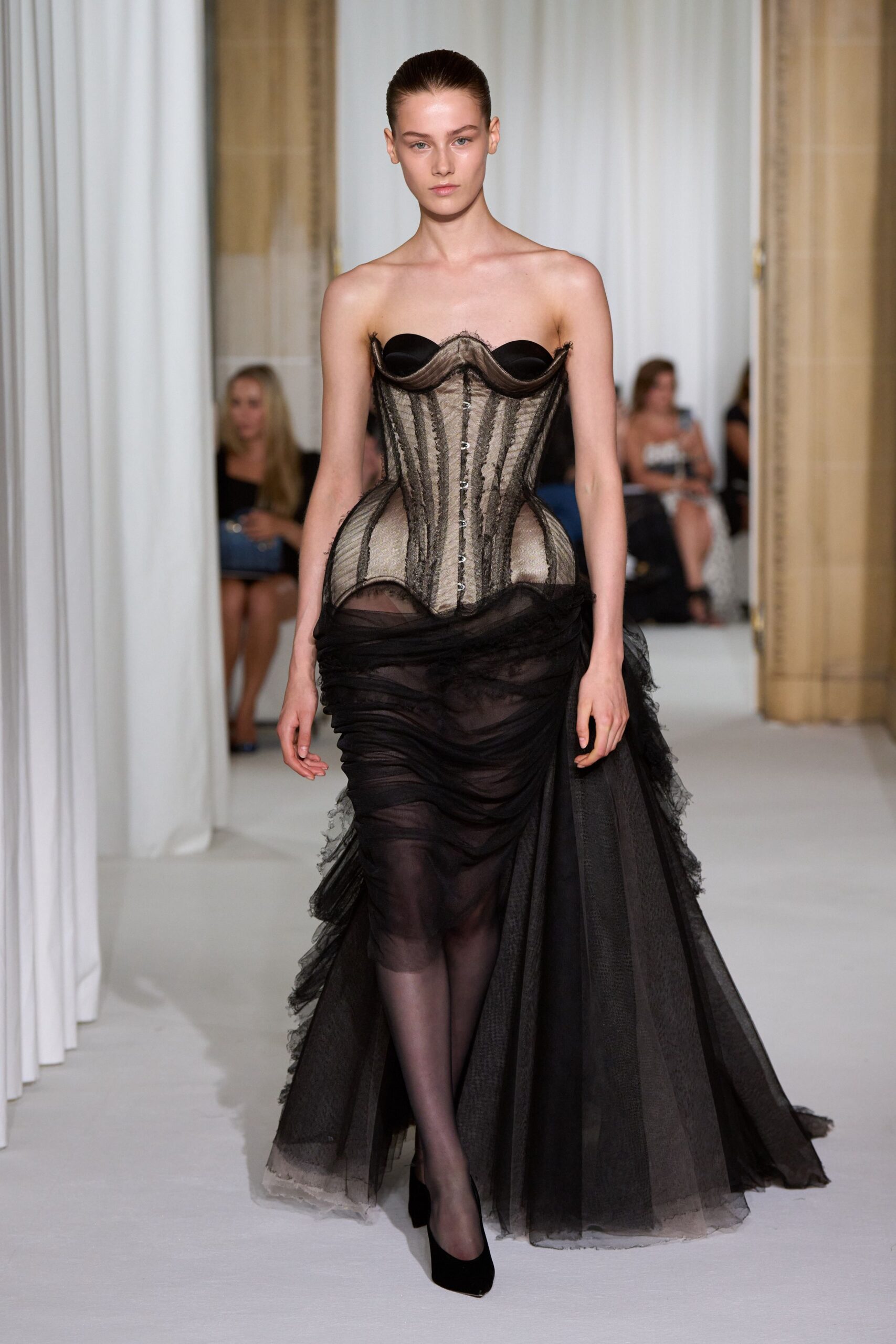 Ashi Studio F/W 25 Couture Look 101