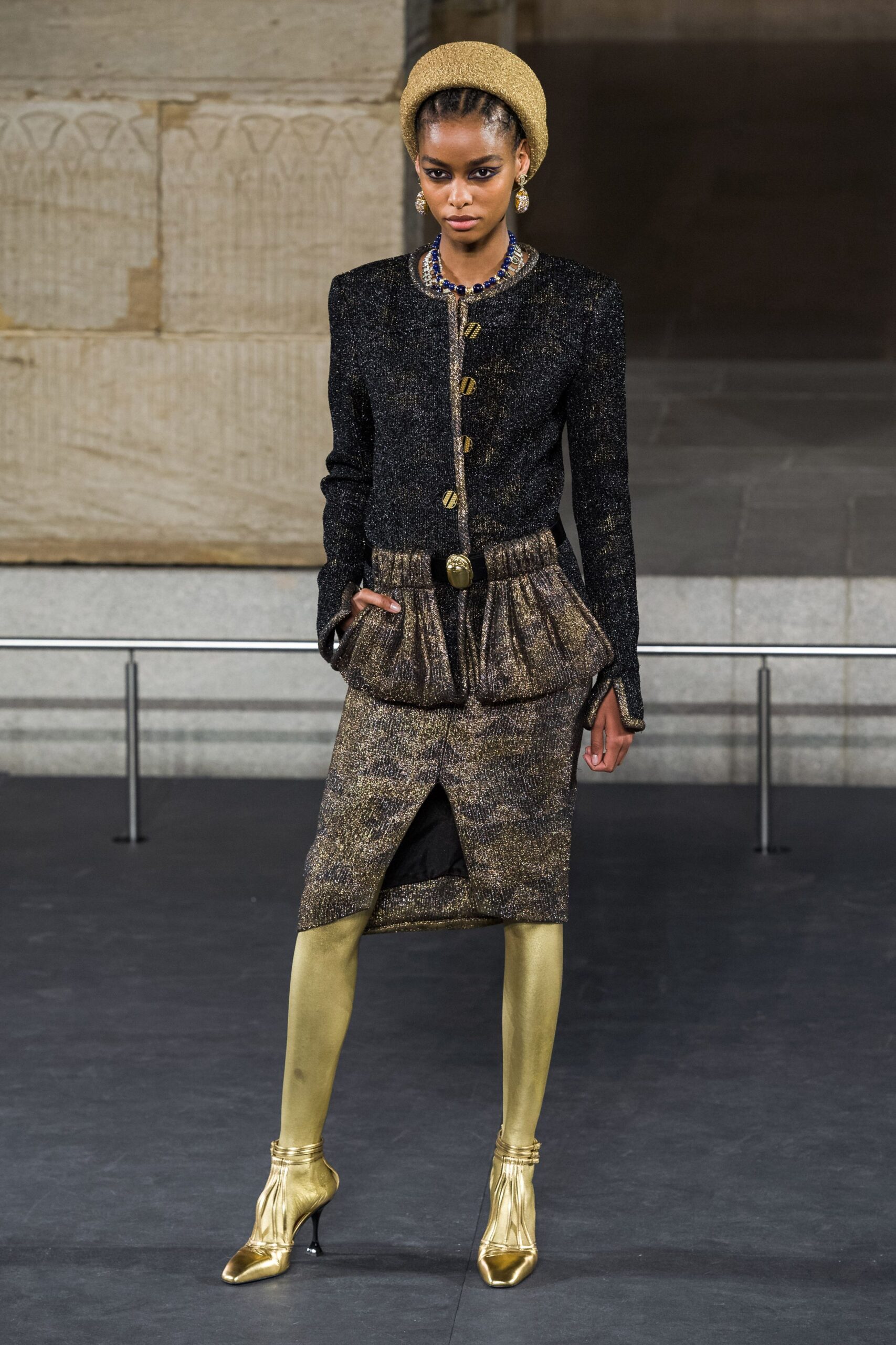 Chanel F/W 19 Look 274