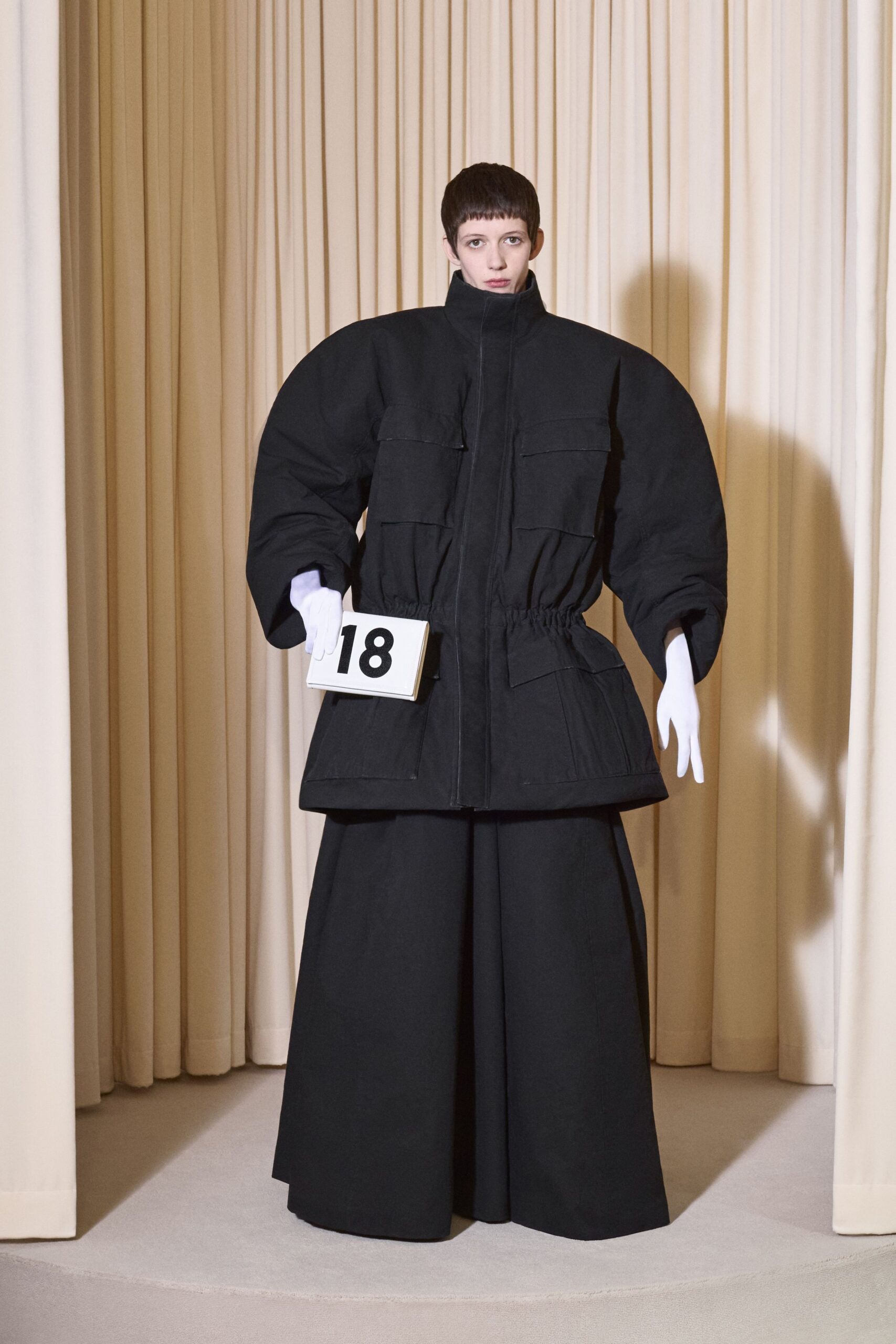 Balenciaga F/W 24 Couture Look 140