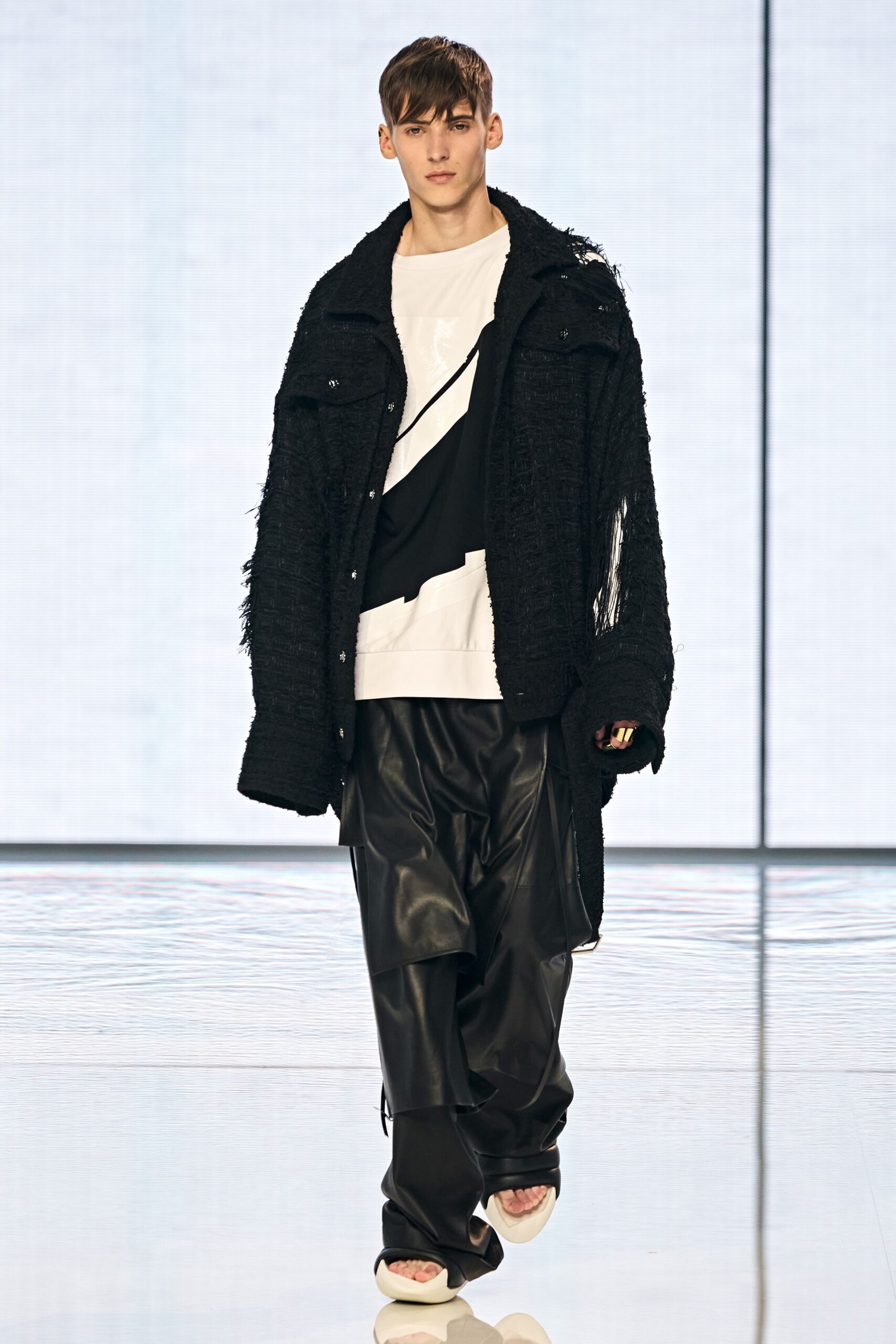 Balmain S/S 22 Menswear Look 204