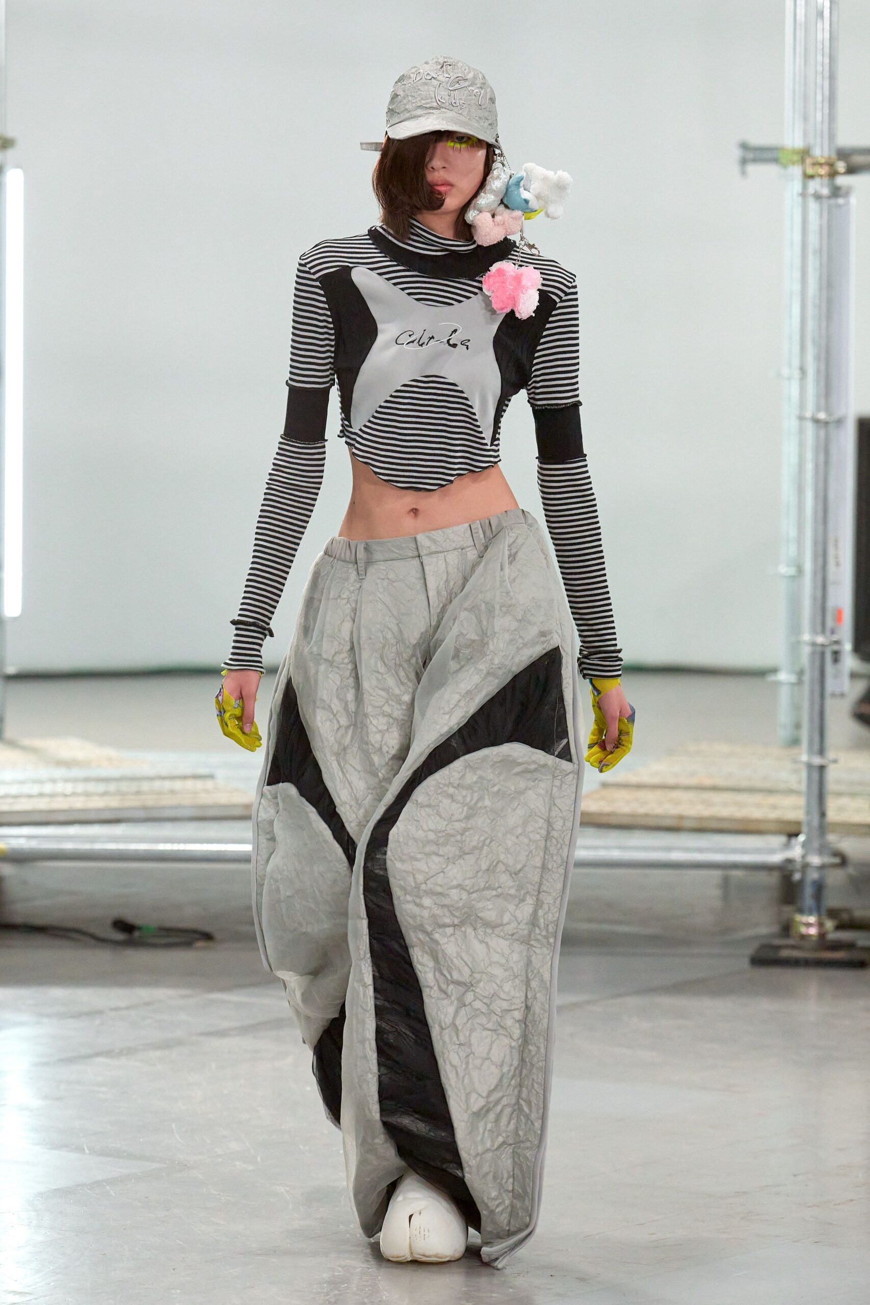 gray cotton relaxed flared pants