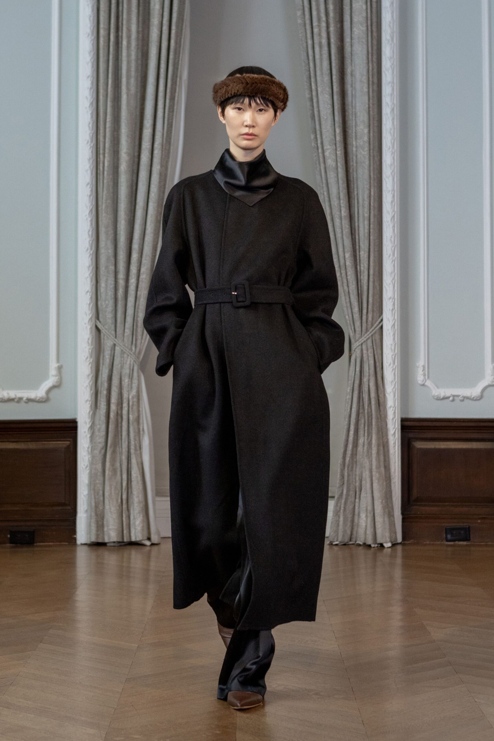 black wool long-sleeve collared relaxed belted maxi coat