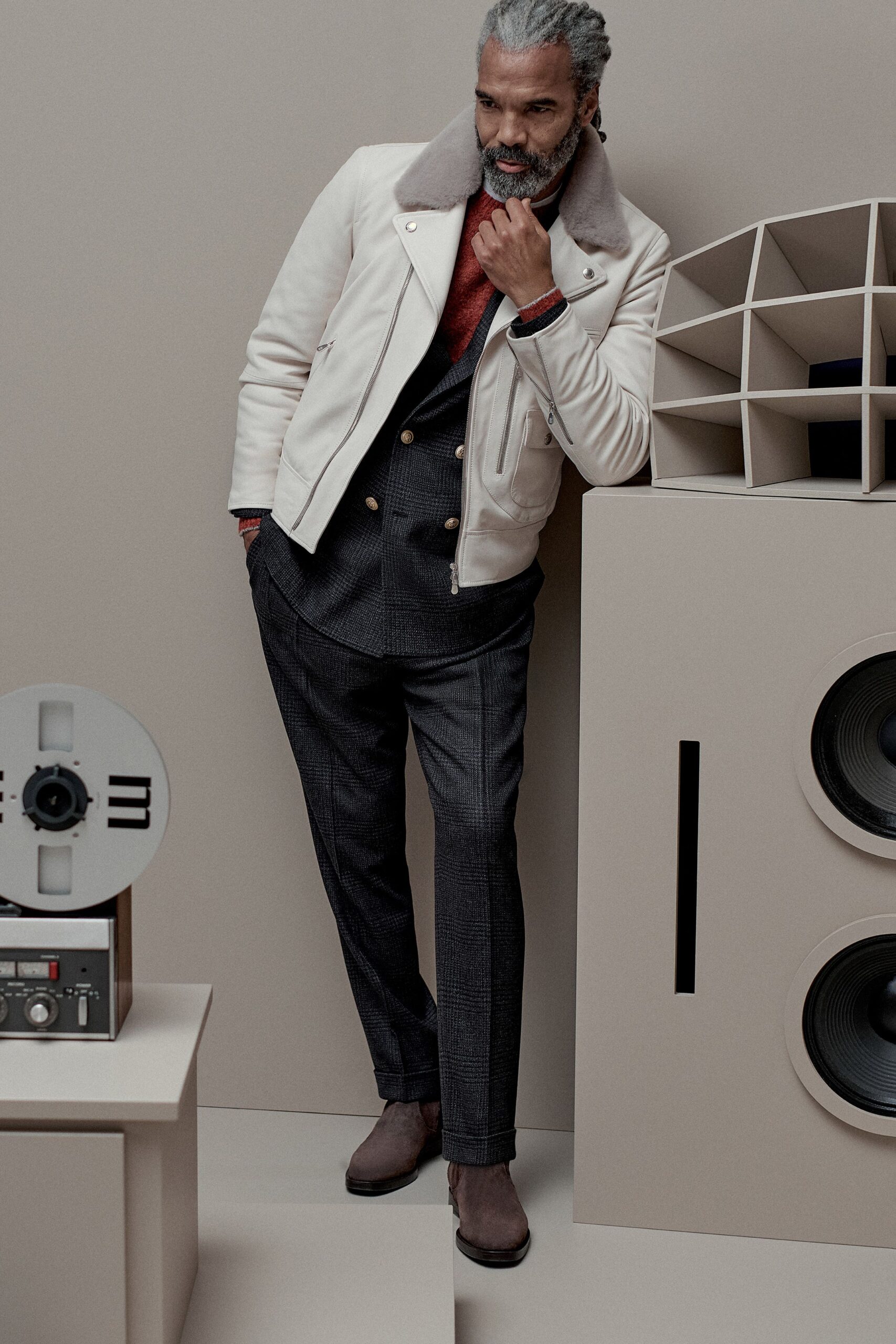 white leather long-sleeve collared fitted zippered jacket