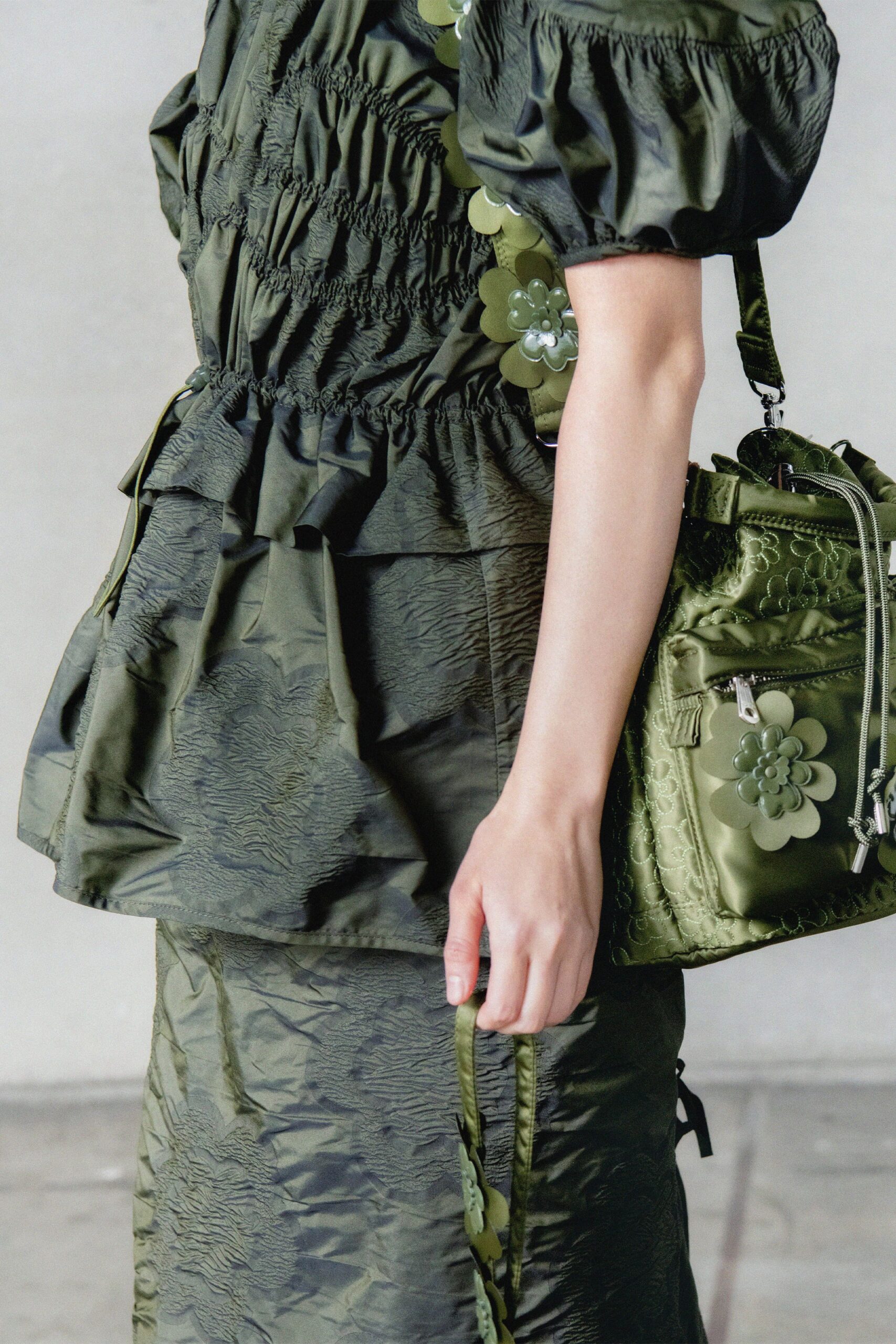 green silk short-sleeve v-neck fitted ruffled layered top