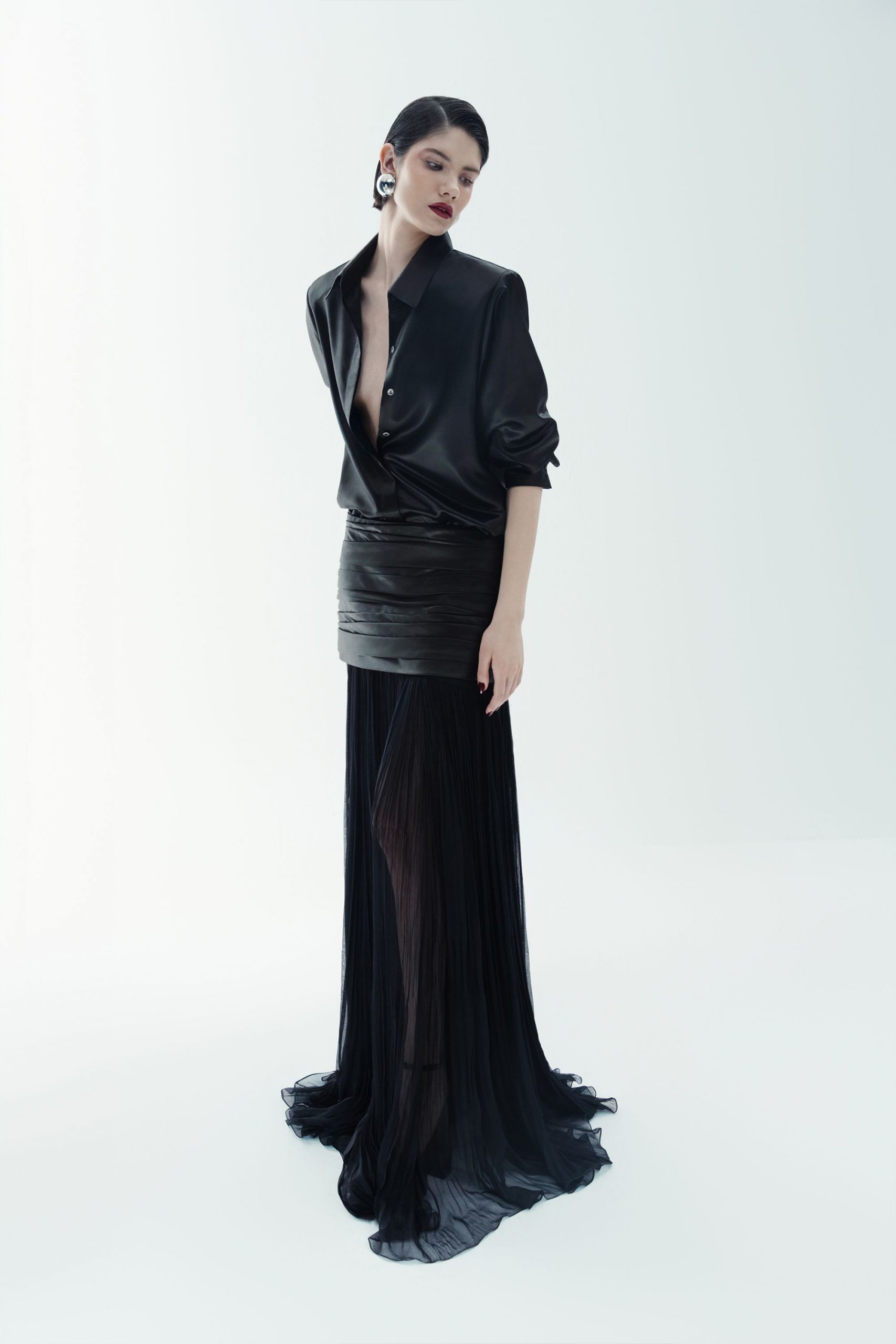 black silk long-sleeve v-neck fitted buttoned top