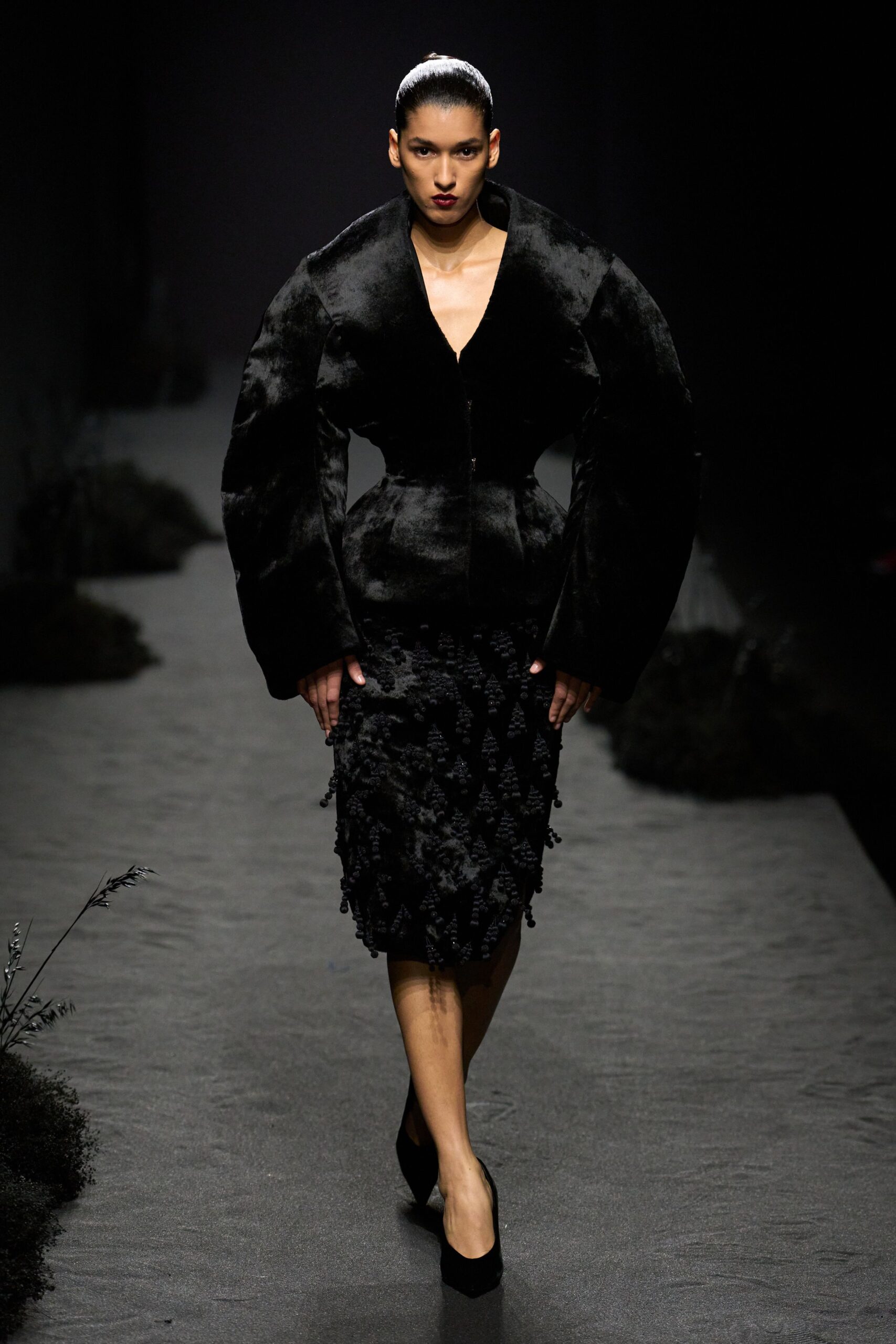 Ashi Studio F/W 24 Couture Look 172
