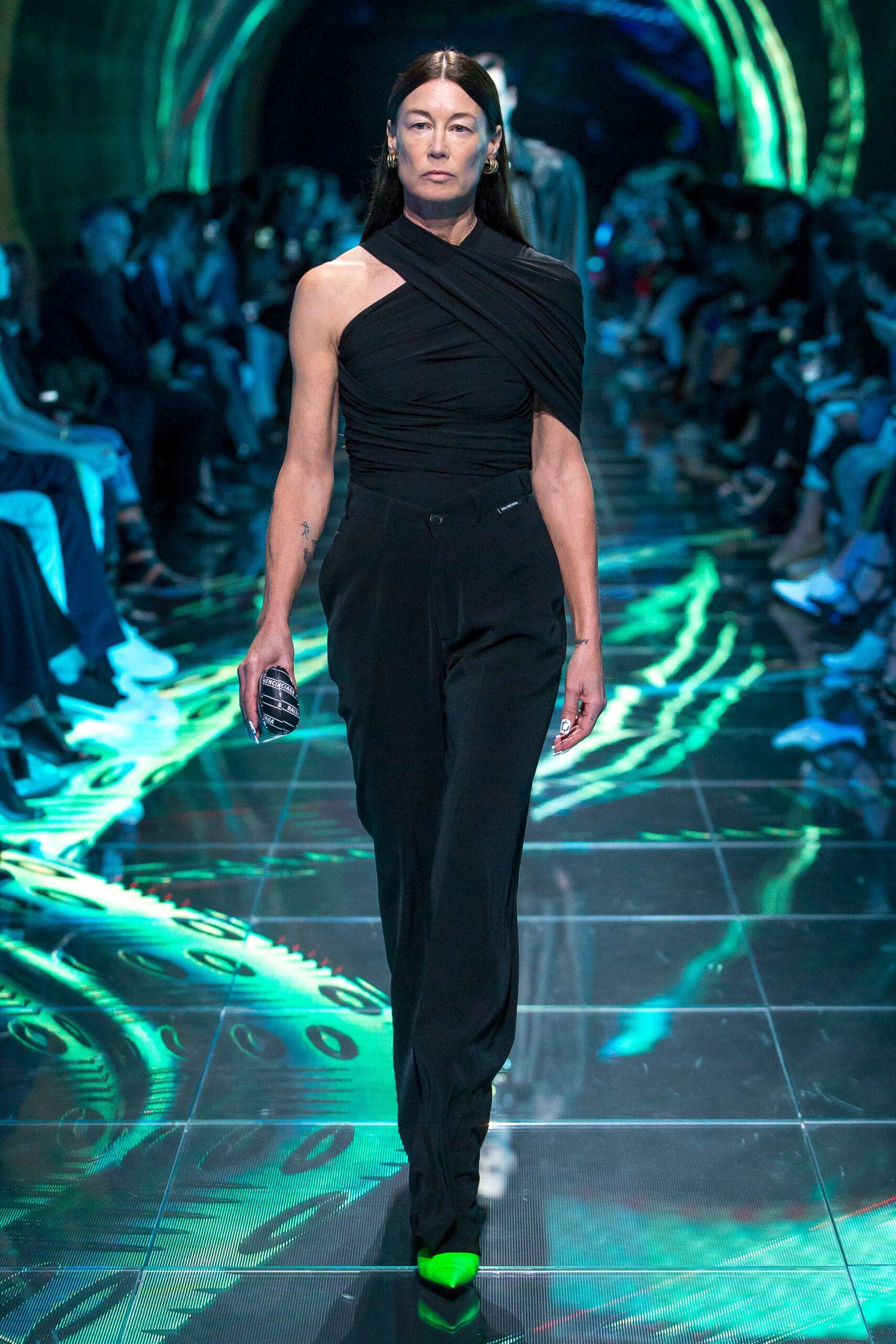 Balenciaga S/S 19 Look 326