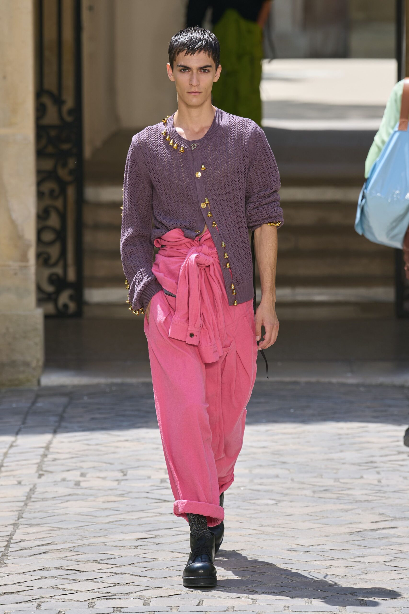 purple top pink pants black shoes