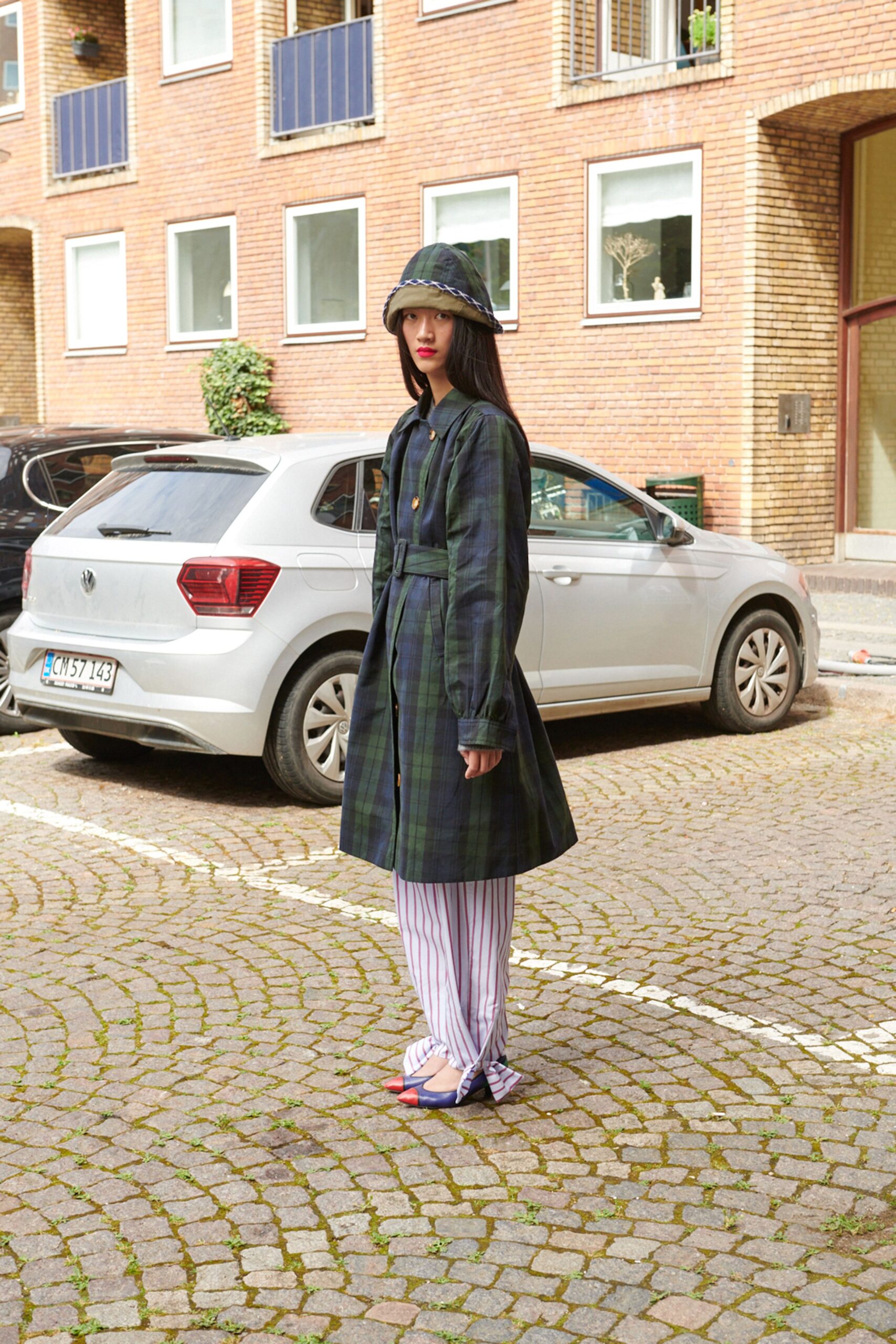 green cotton long-sleeve collared fitted checked midi coat