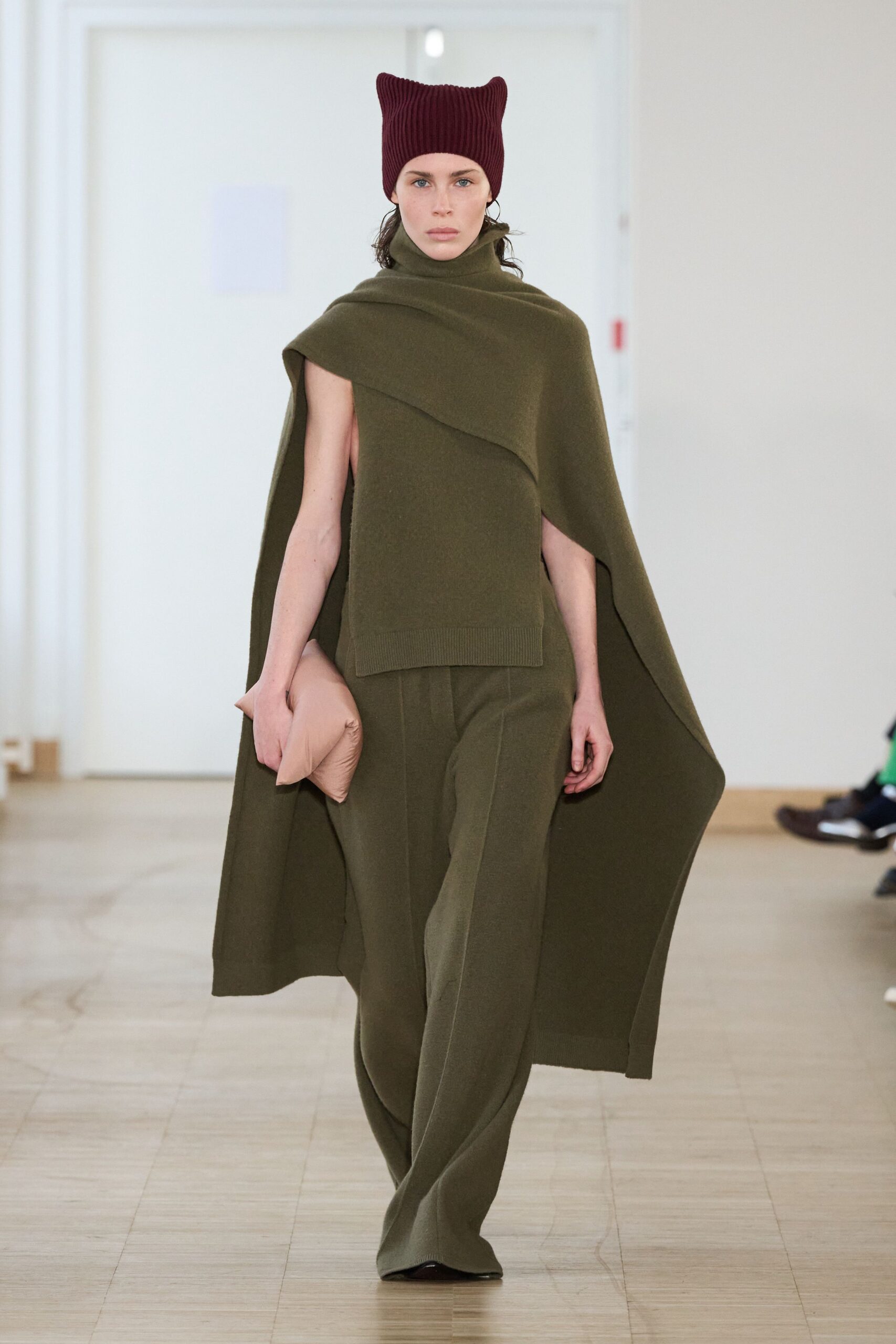 green wool relaxed wide-leg pants