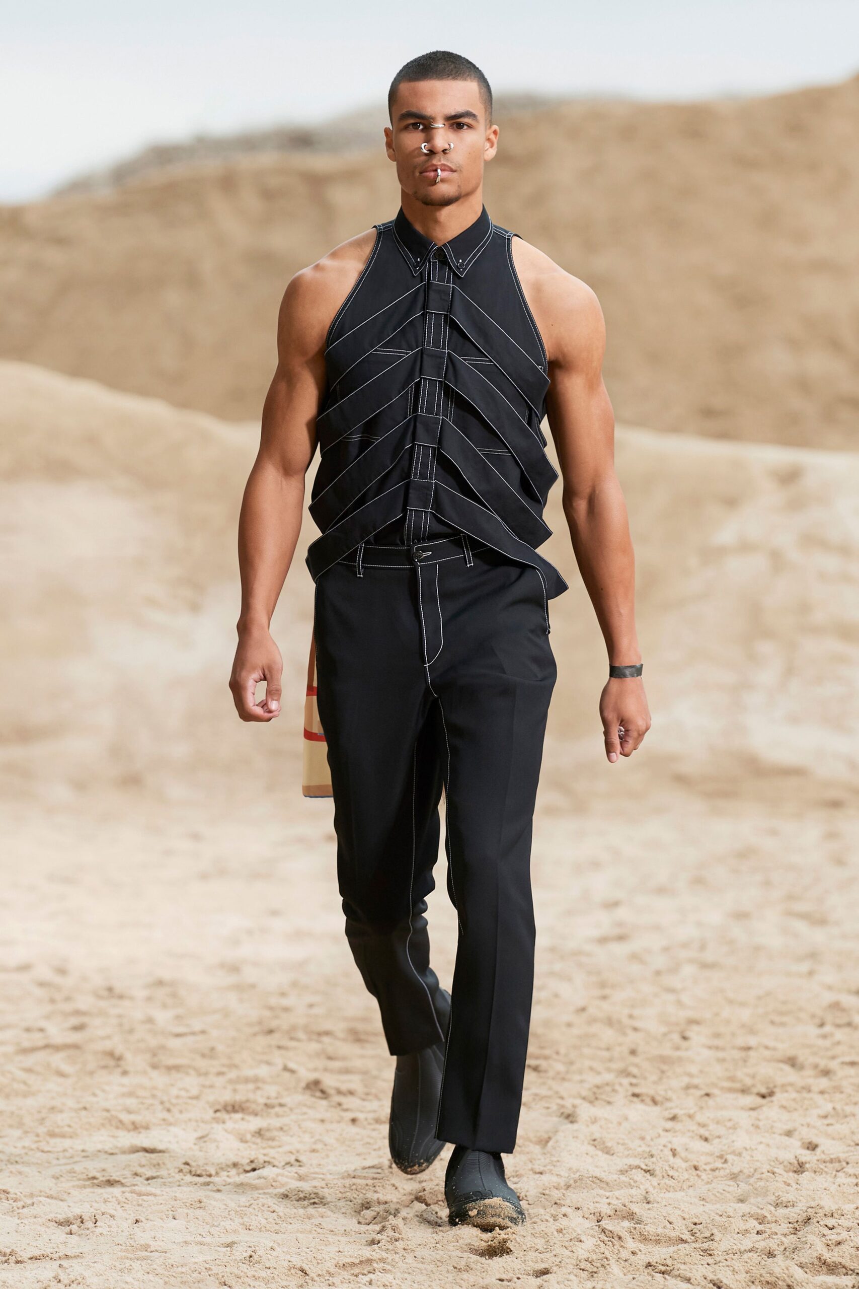 Burberry S/S 22 Menswear Look 218