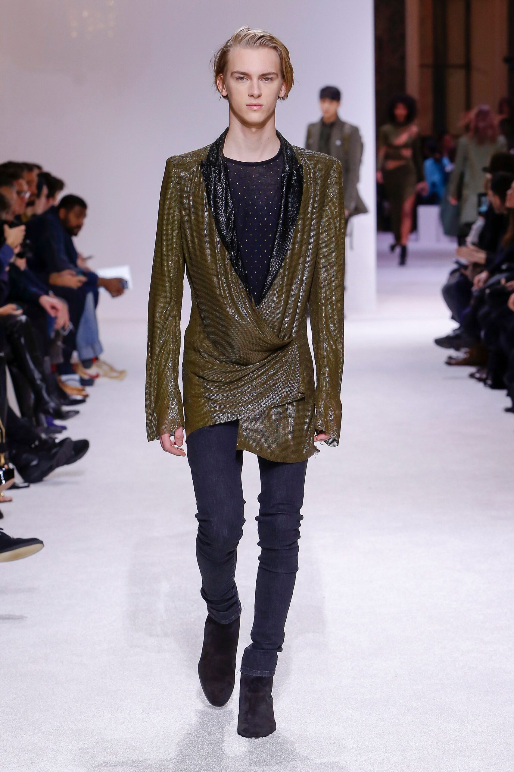 Balmain F/W 18 Menswear Look 294
