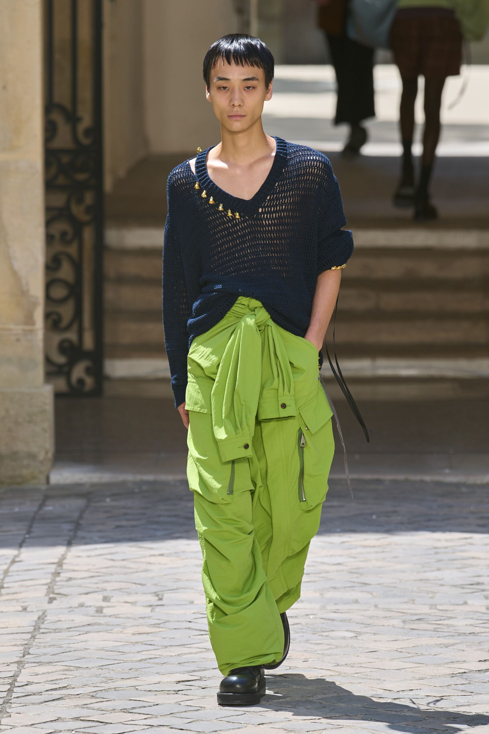 navy knit top green cargo pants