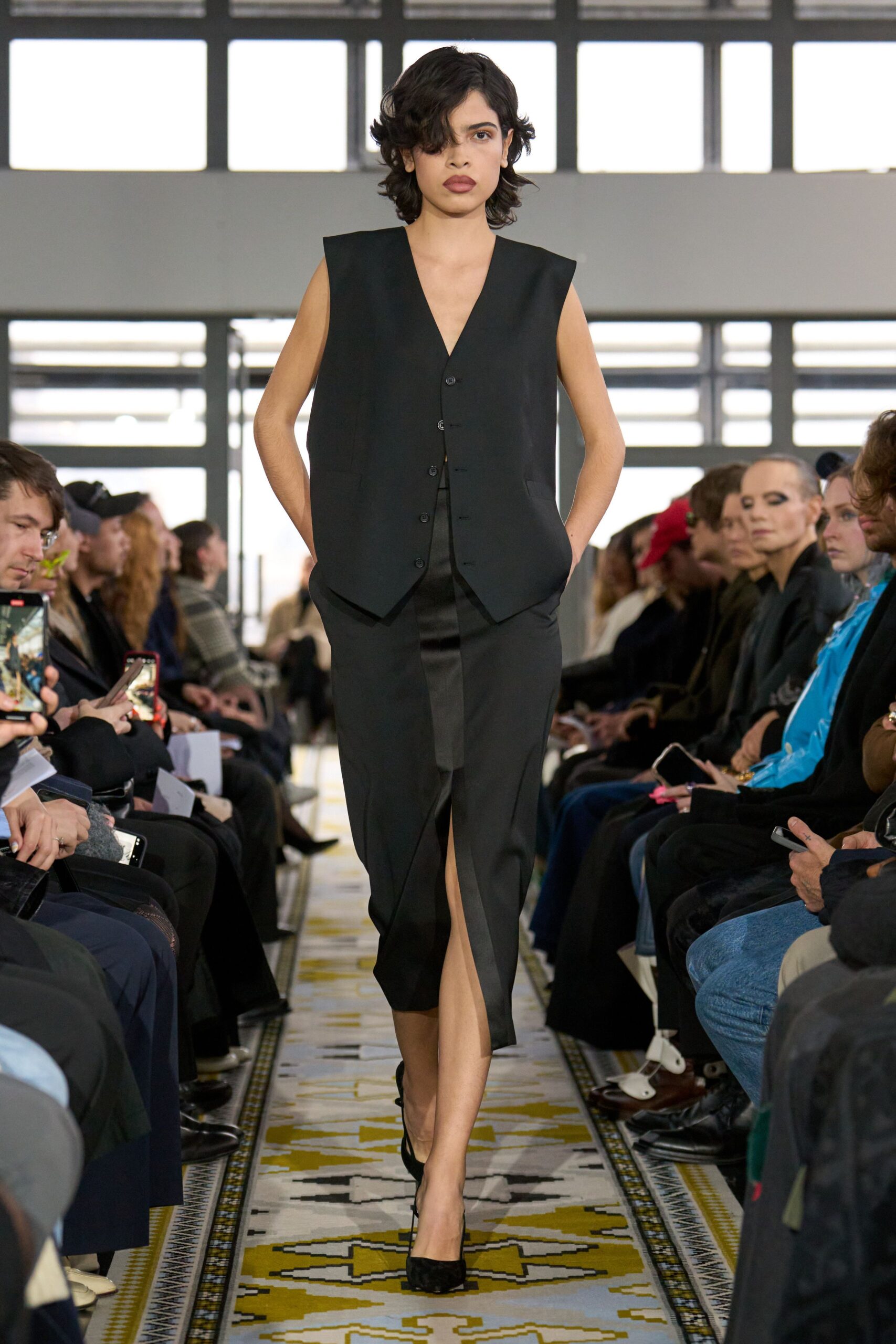 black wool slit fitted straight-leg skirt