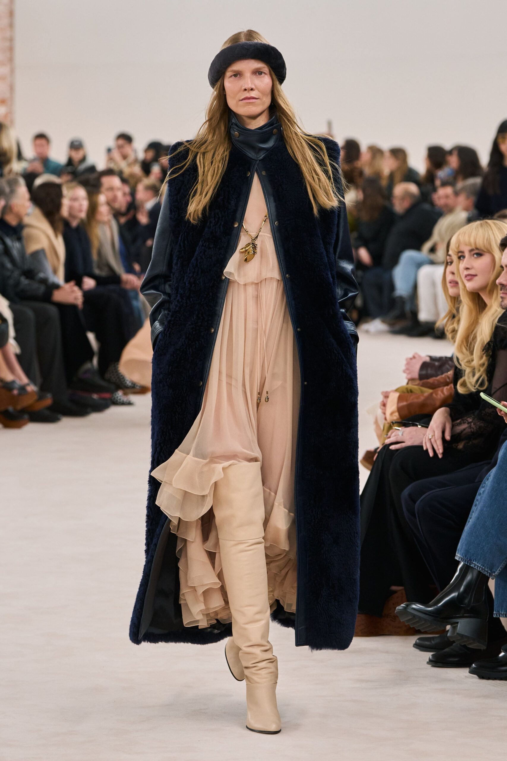 Chloé F/W 24 Look 293