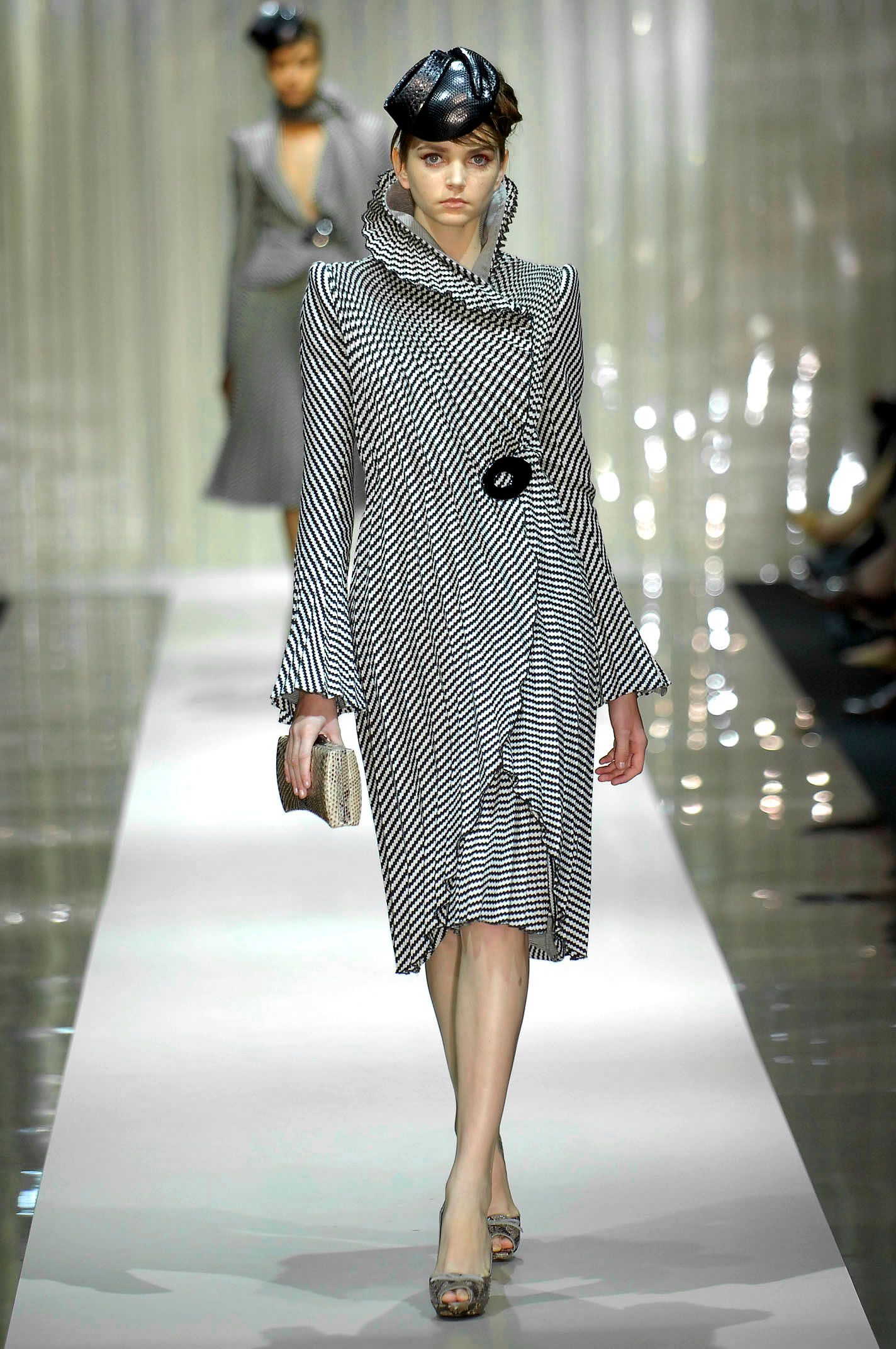 Armani Privé F/W 06 Couture Look 10