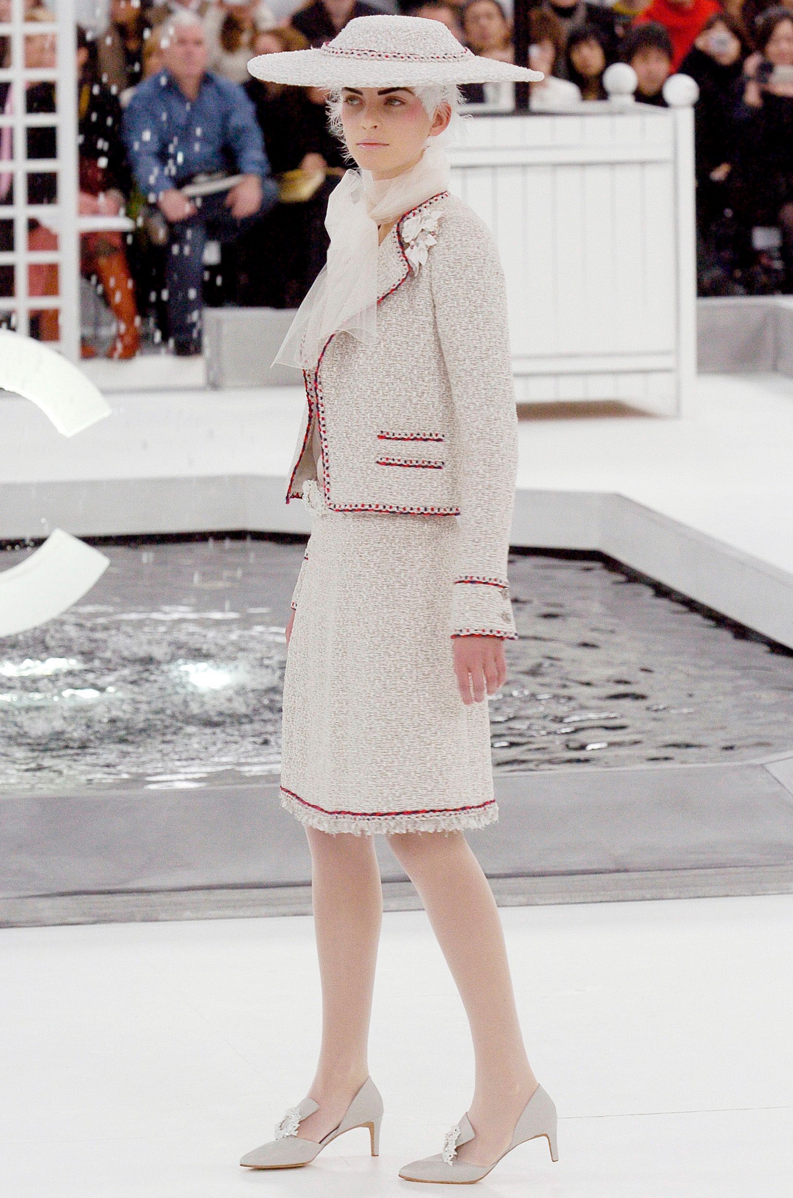 Chanel S/S 05 Couture Look 10