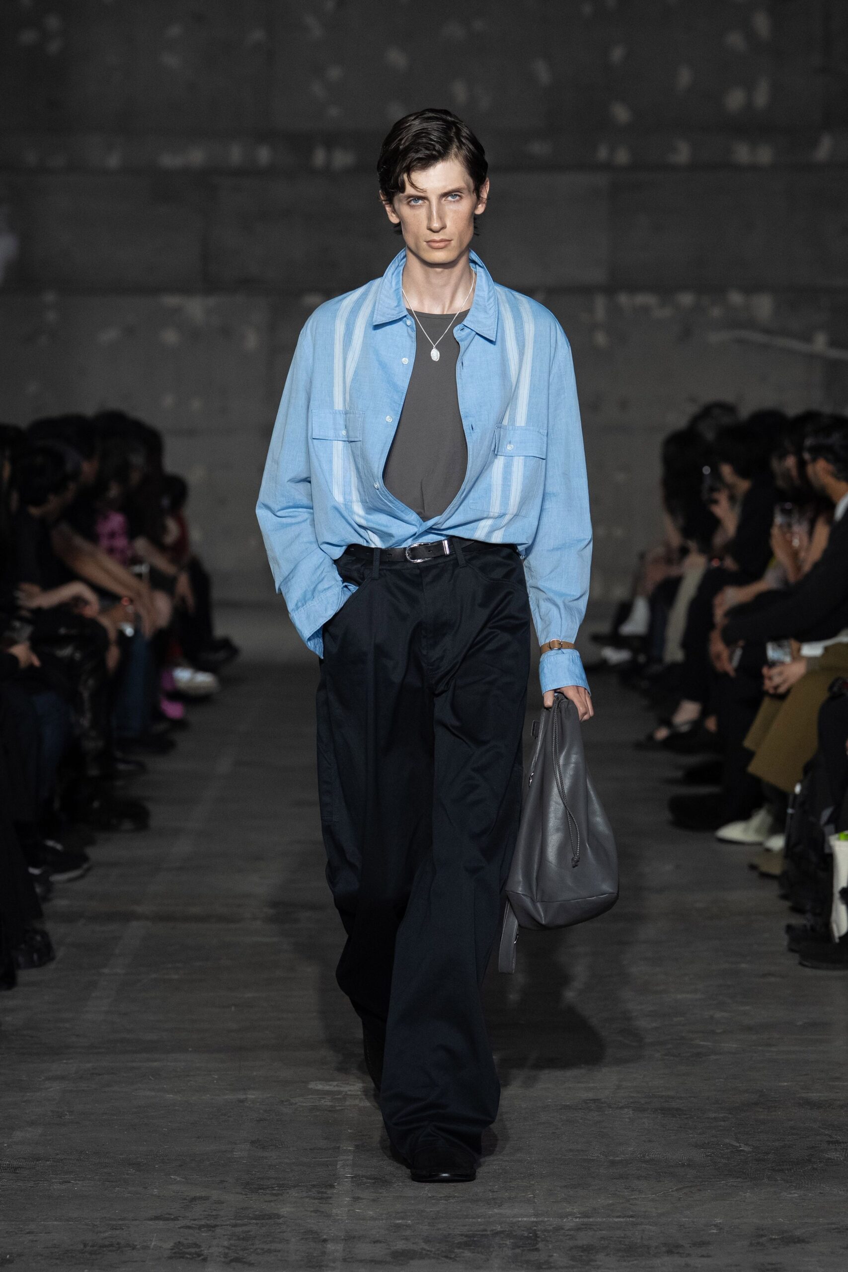 blue cotton long-sleeve collared oversized buttoned striped shirt