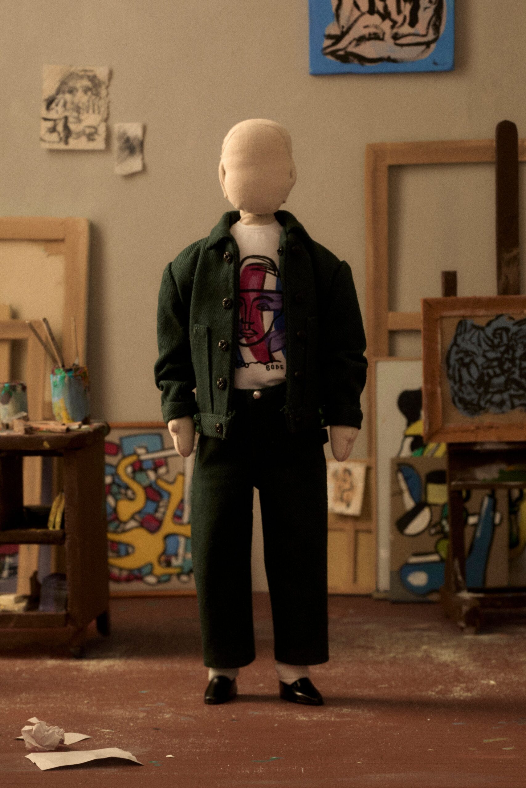 green cotton long-sleeve collared fitted buttoned jacket