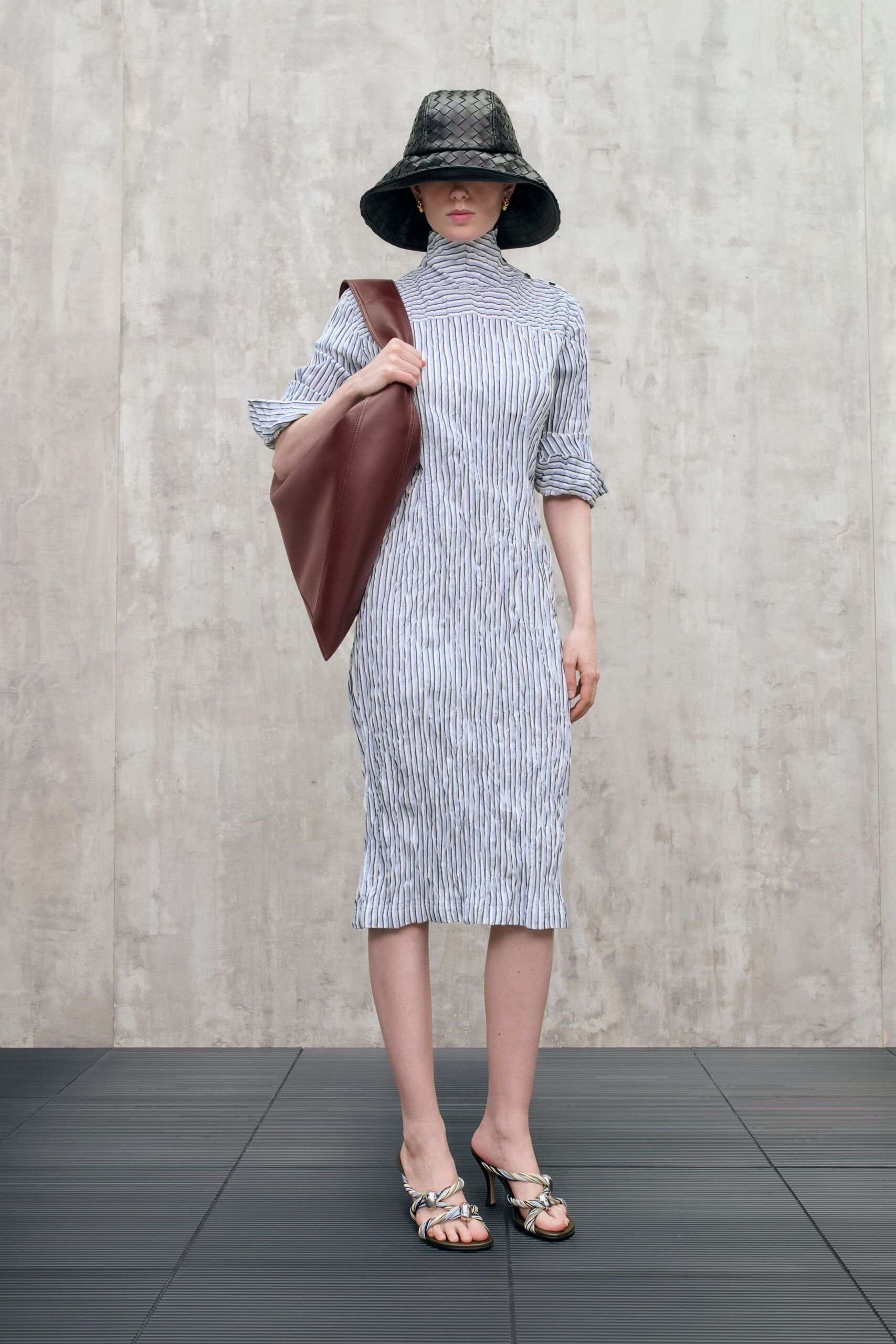 striped midi dress with accessories