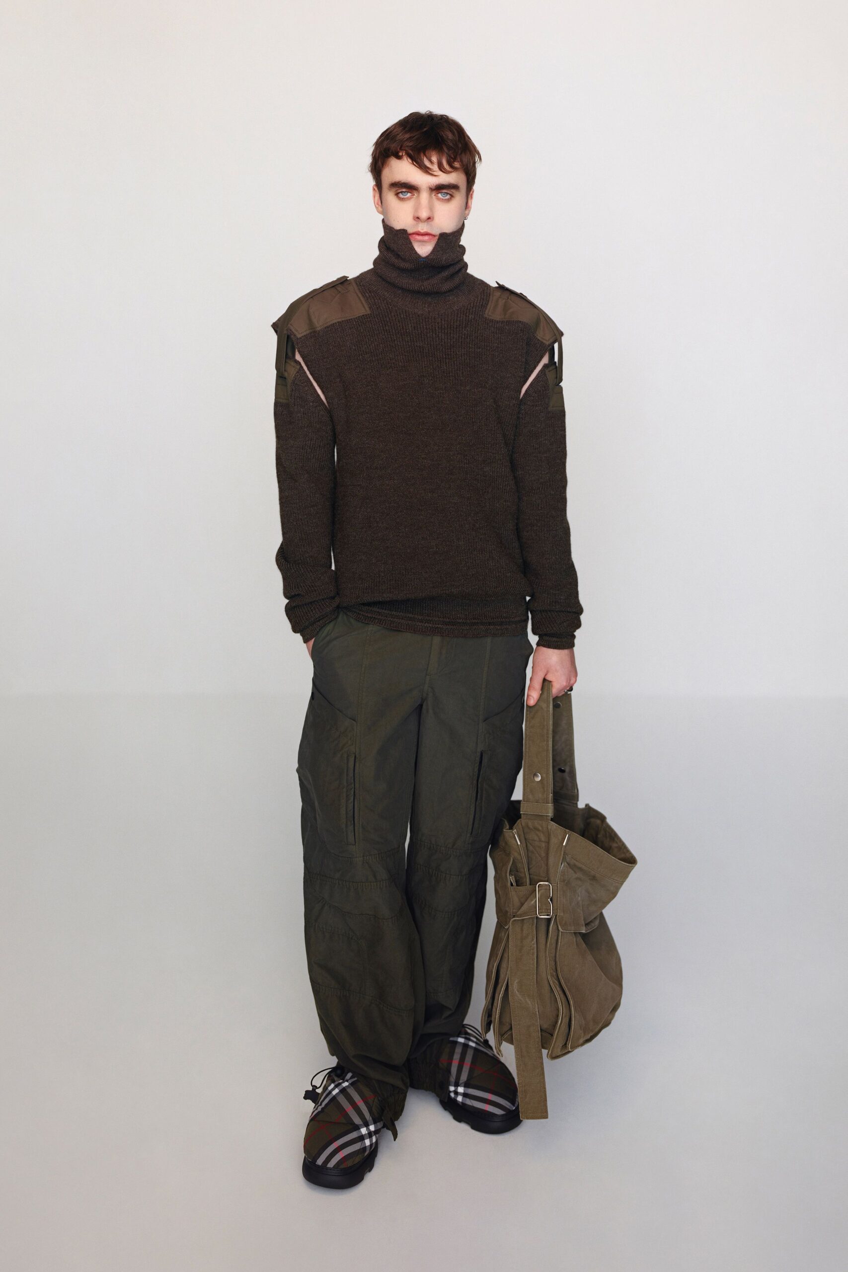 Burberry F/W 24 Look 219