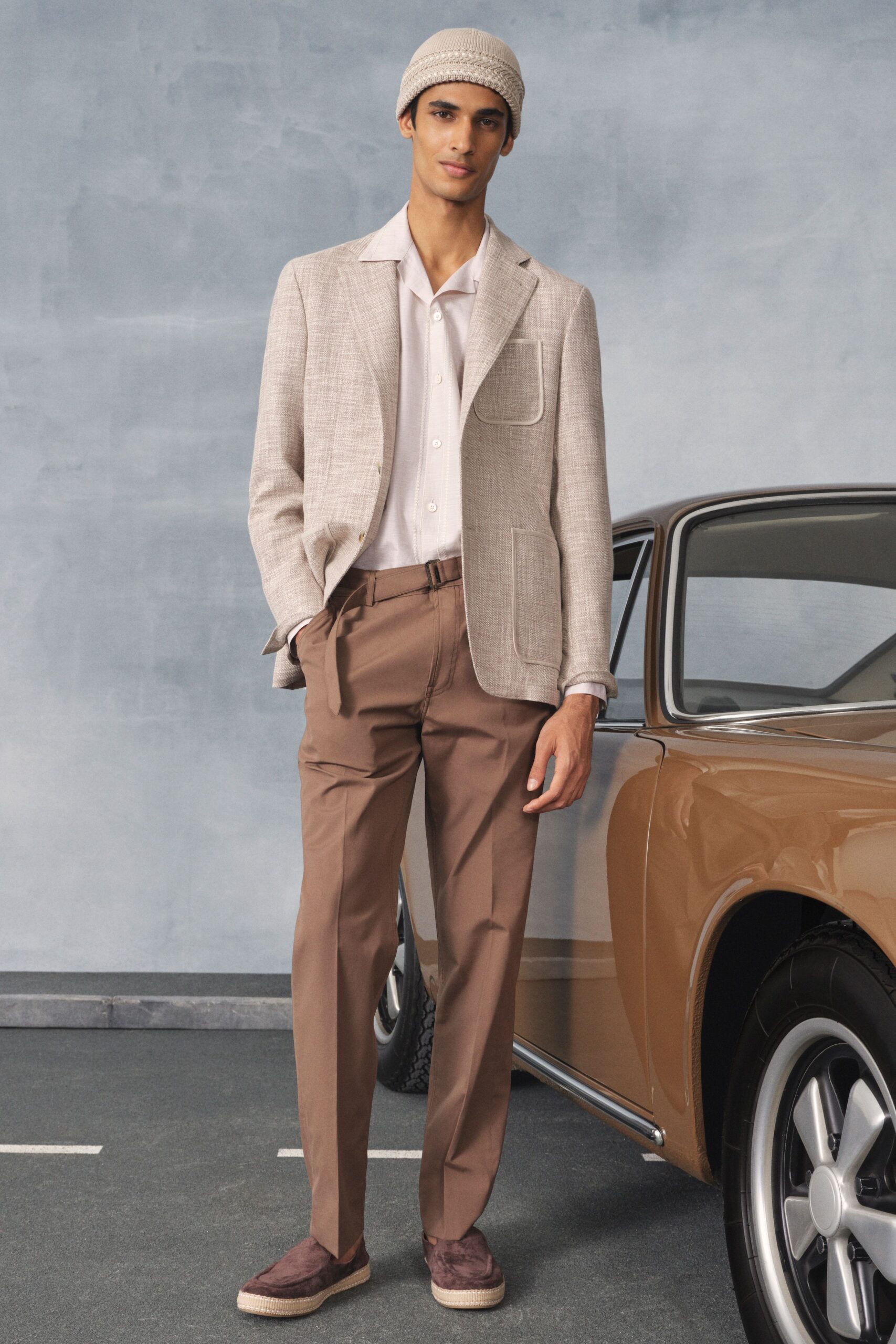 beige linen collared long-sleeve structured pockets textured blazer