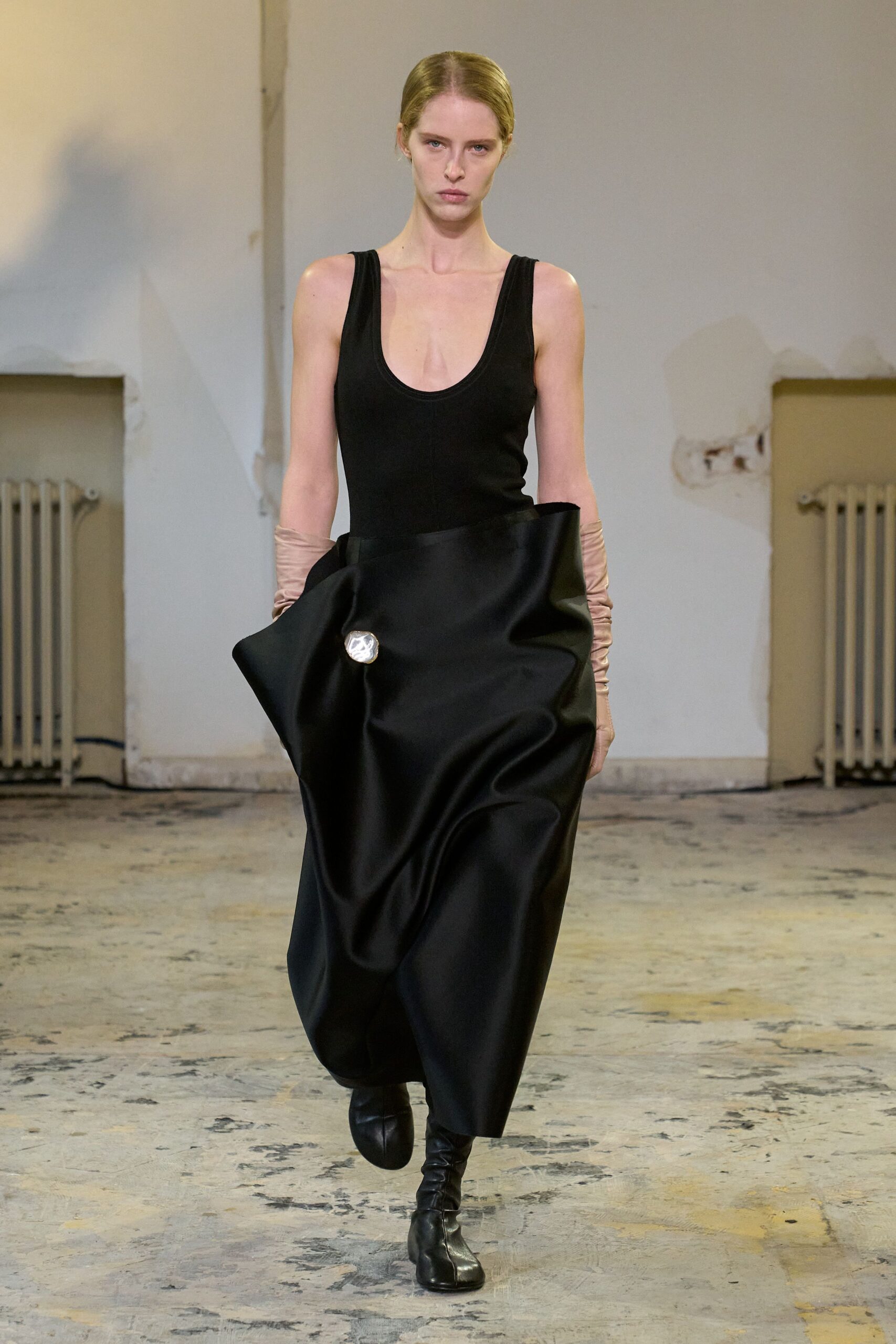 Carven F/W 24 Look 328