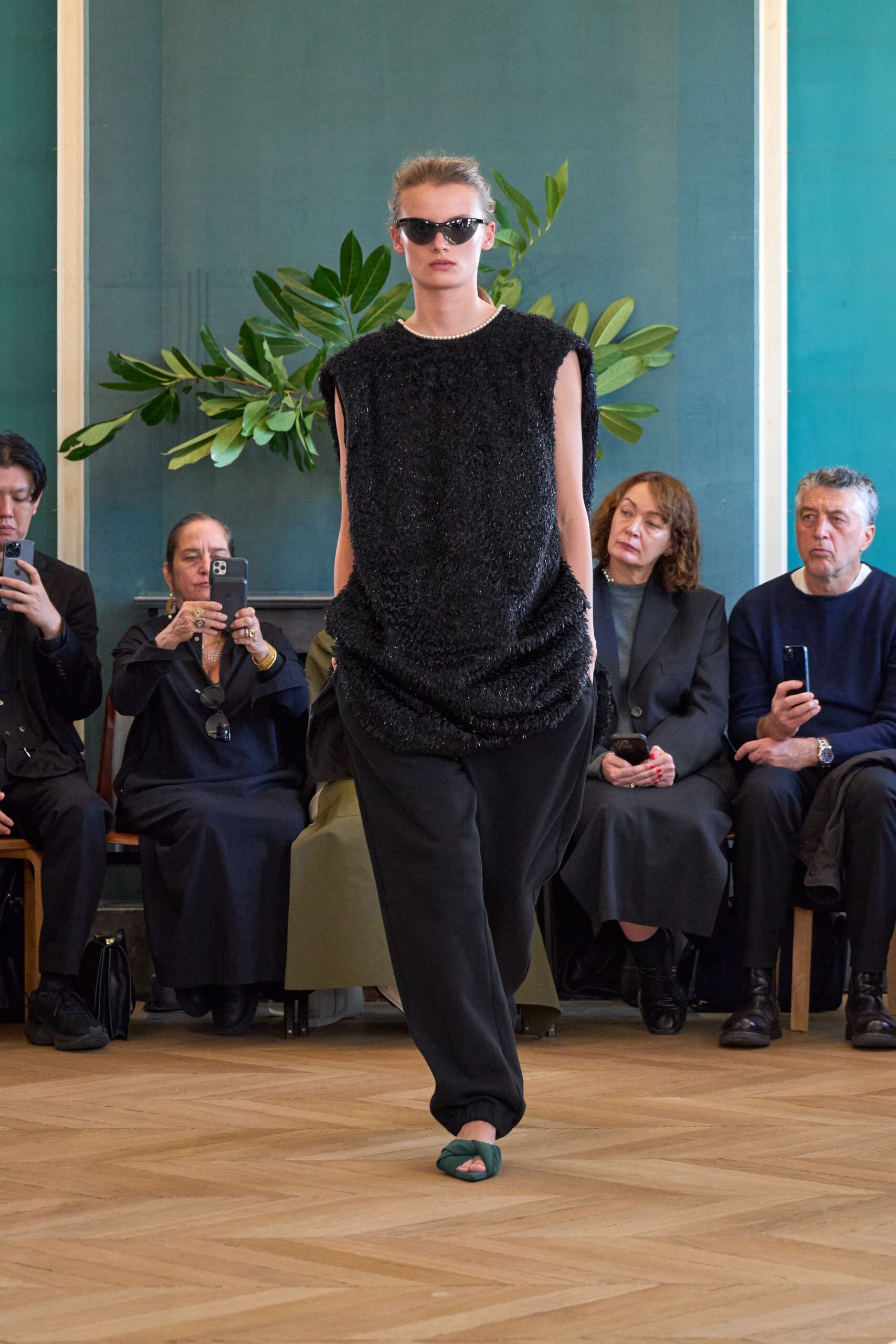 black relaxed top with pants