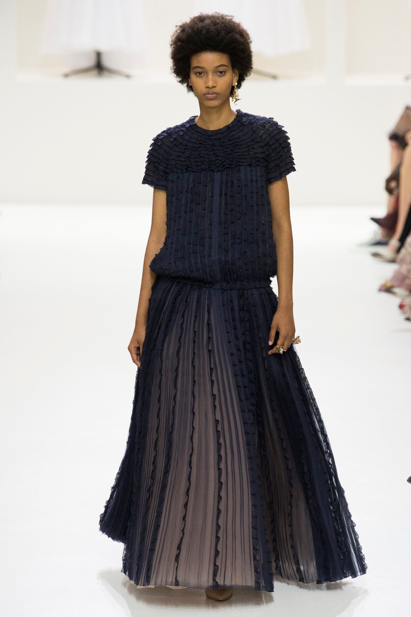 Christian Dior F/W 18 Couture Look 350