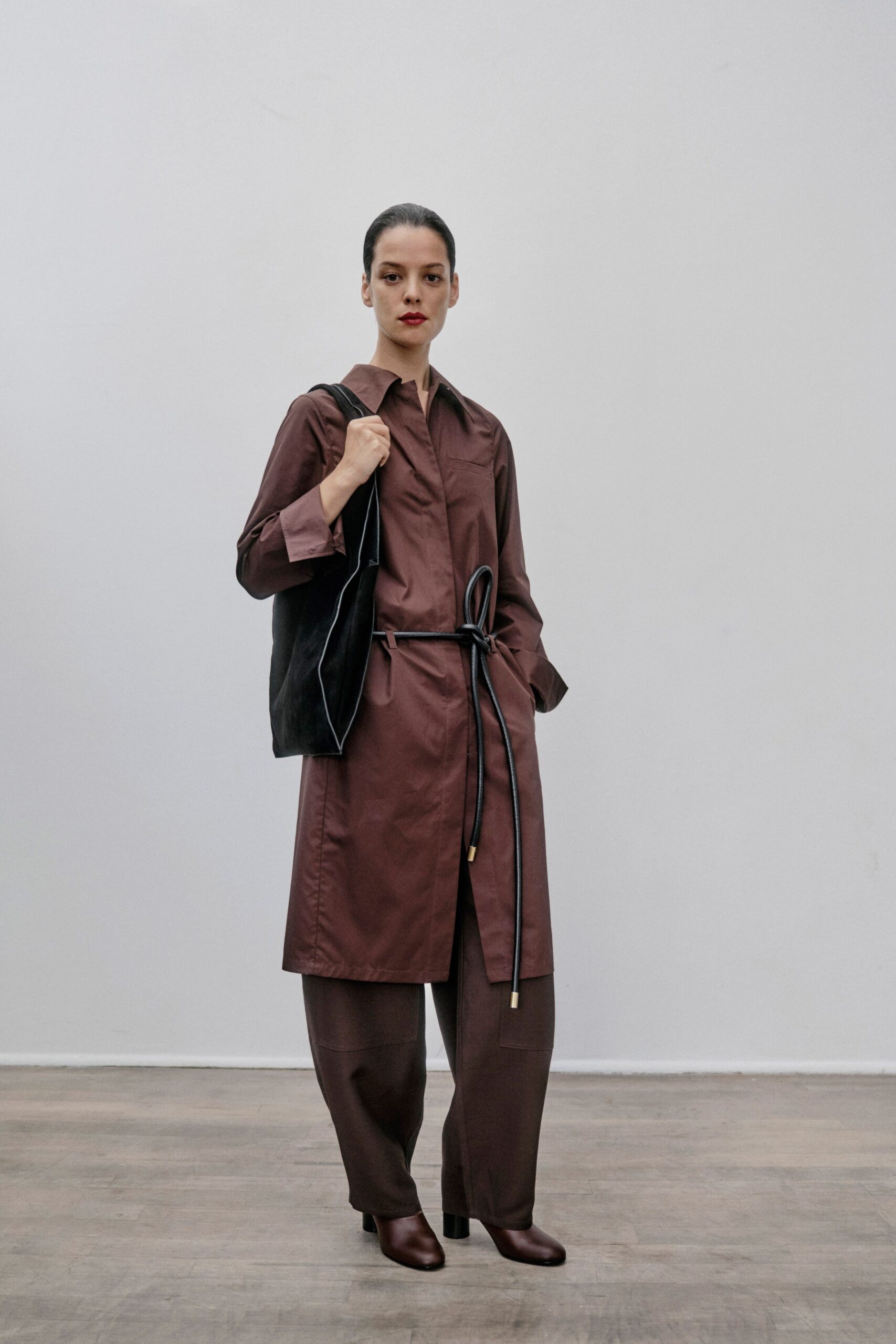 brown cotton long-sleeve collared relaxed belted shirt-dress