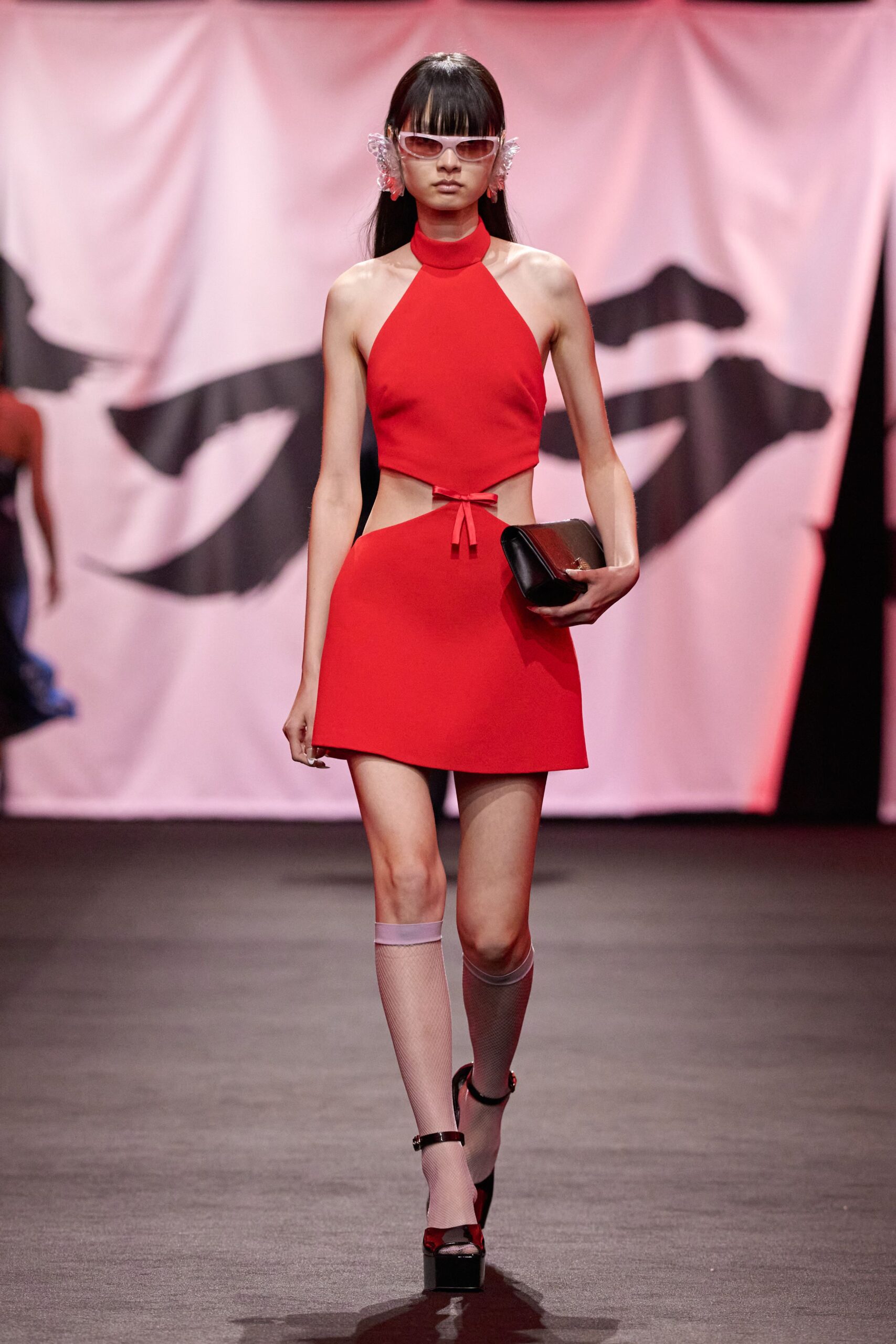 red fitted sleeveless dress