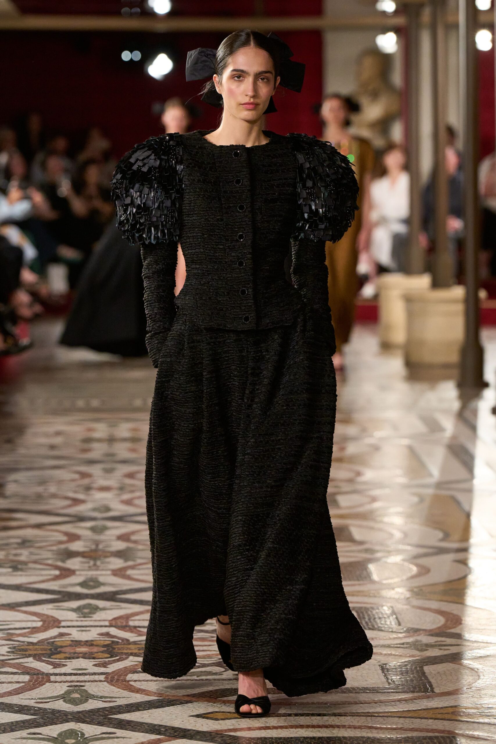 Chanel F/W 24 Couture Look 280