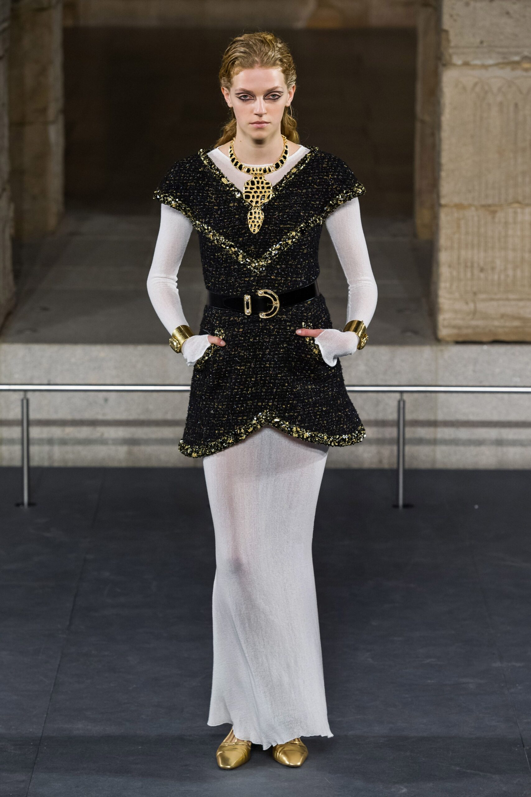 Chanel F/W 19 Look 338