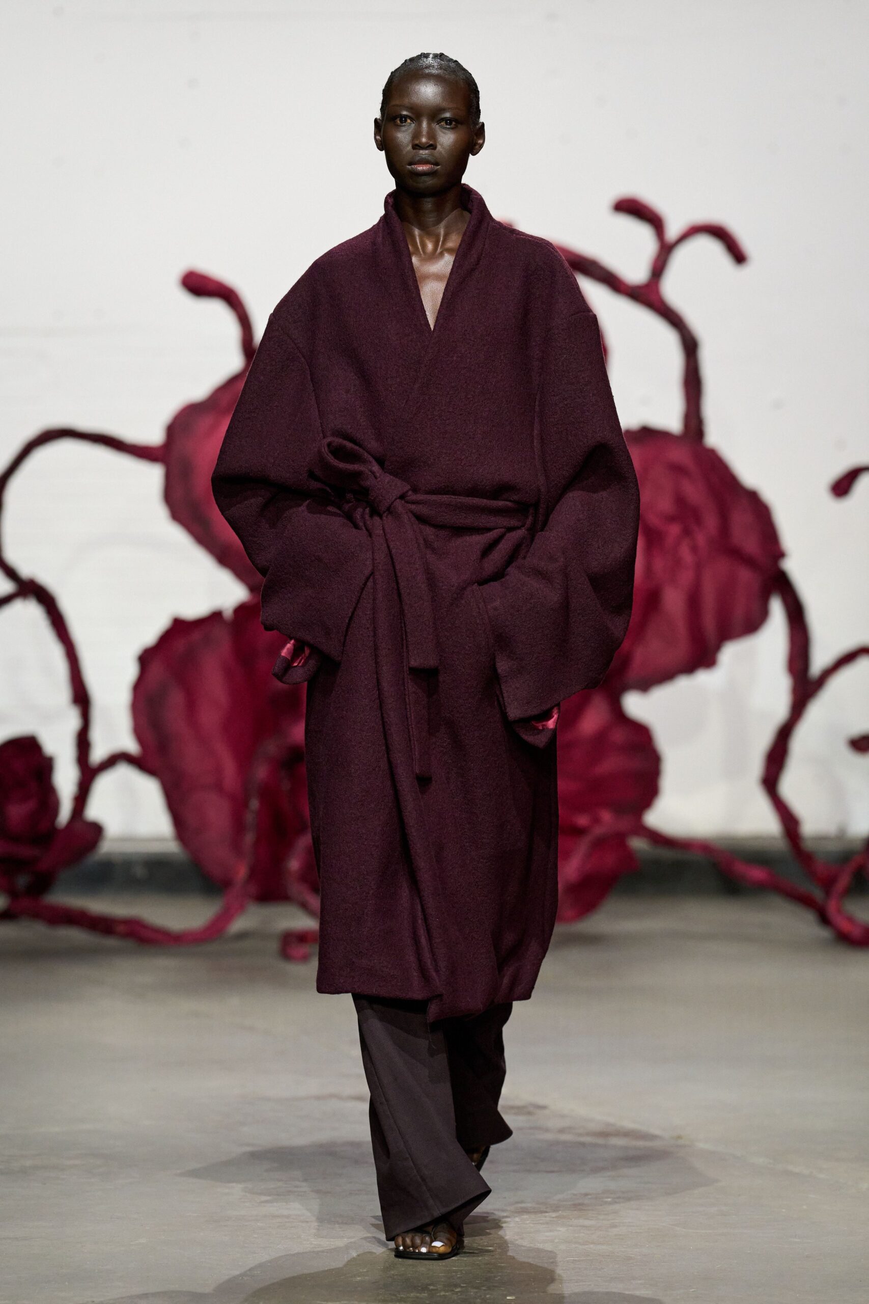 maroon wool long-sleeve collared relaxed belted coat