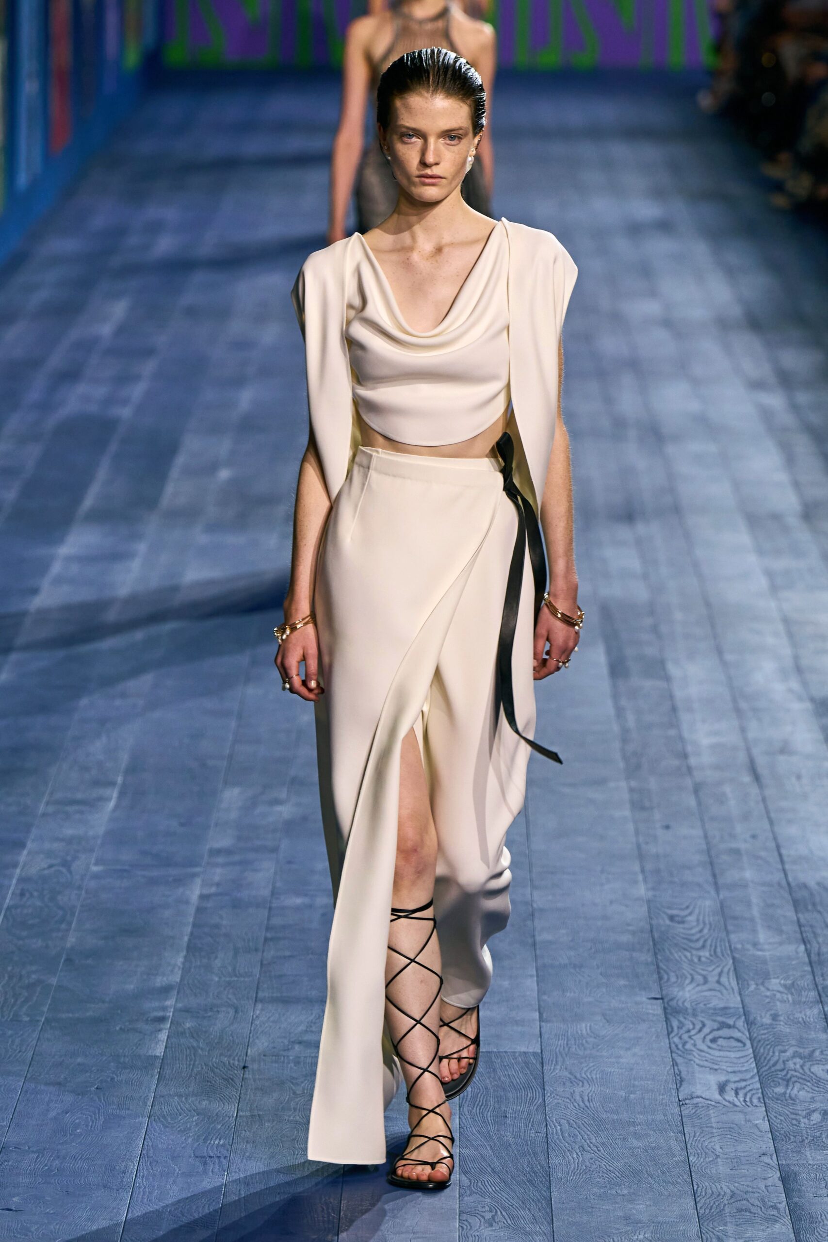 Christian Dior F/W 24 Couture Look 327
